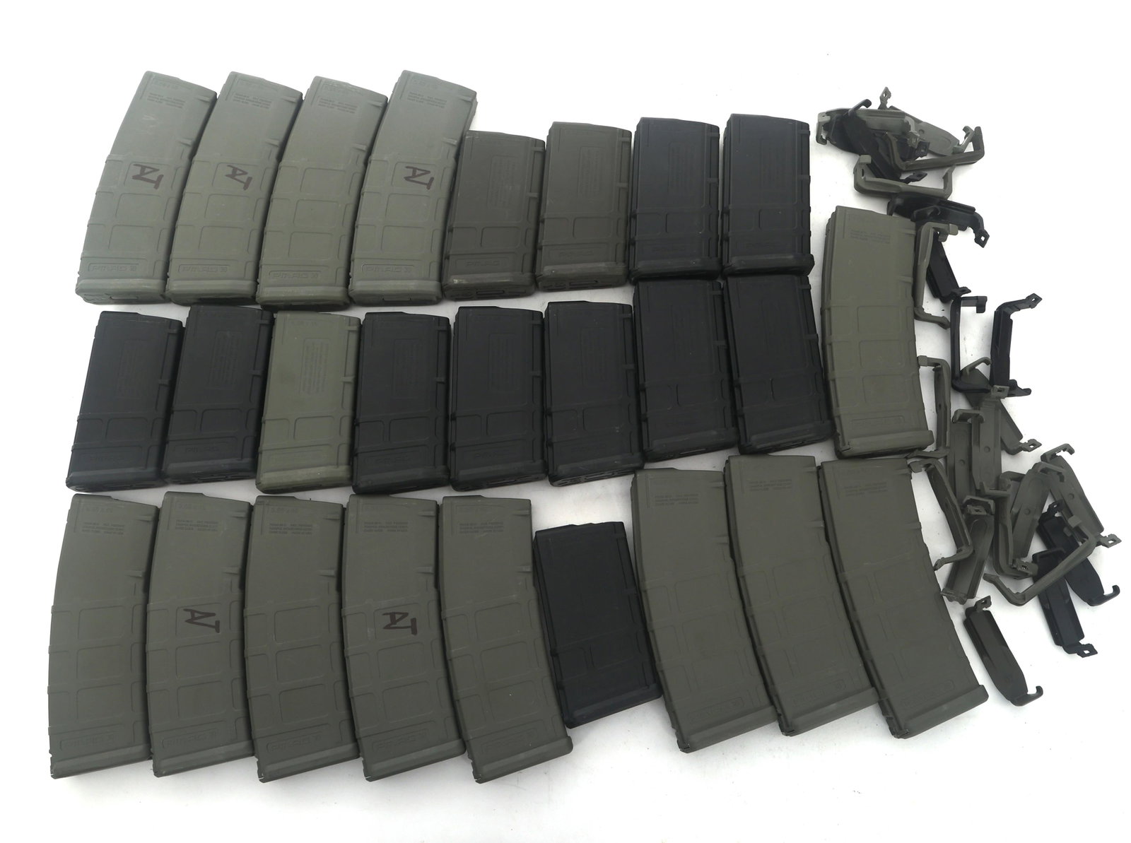 RIFLE AMMUNITION - 30 LBS TGW: RIFLE AMMUNITION - 30 LBS TGW 30 Pounds total gross weight of .223, 5.56mm, and .300 BLK caliber rifle ammunition. Total gross weight includes magazines. Caliber / Gauge: Mixed Weight: 30 Pounds