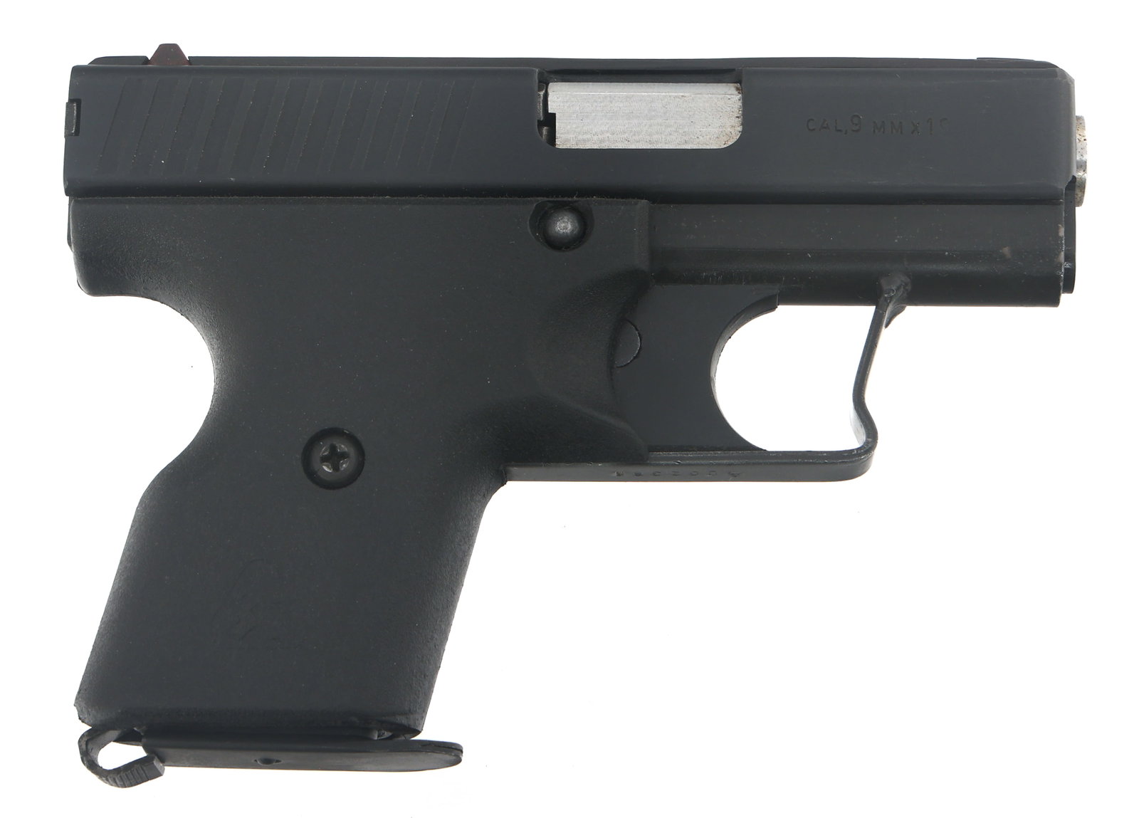SARDIUS SD9 9mm CALIBER SEMI AUTO PISTOL: SARDIUS SD9 9mm CALIBER SEMI AUTO PISTOL Sardius Ind. Model SD9 9x19mm caliber semi automatic pistol. Import stamped Armscorp. Matte black finish. Fixed sights. Composite grip. Owners manual. One maga