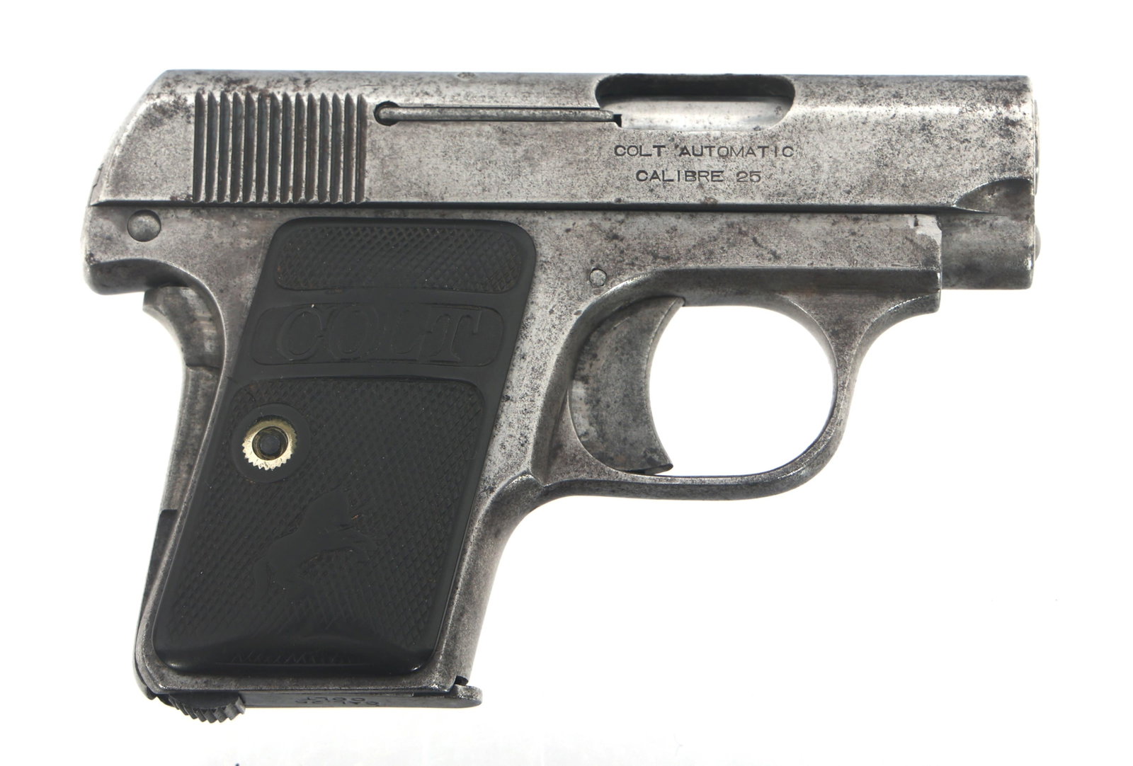 COLT MODEL 1908 HAMMERLESS .25 CALIBER PISTOL: COLT MODEL 1908 HAMMERLESS .25 CALIBER PISTOL 1914 Colt Model 1908 Hammerless .25 ACP caliber semi automatic pistol. Blued finish. Fixed sights. Checkered hard rubber grips with COLT logo. One magazin