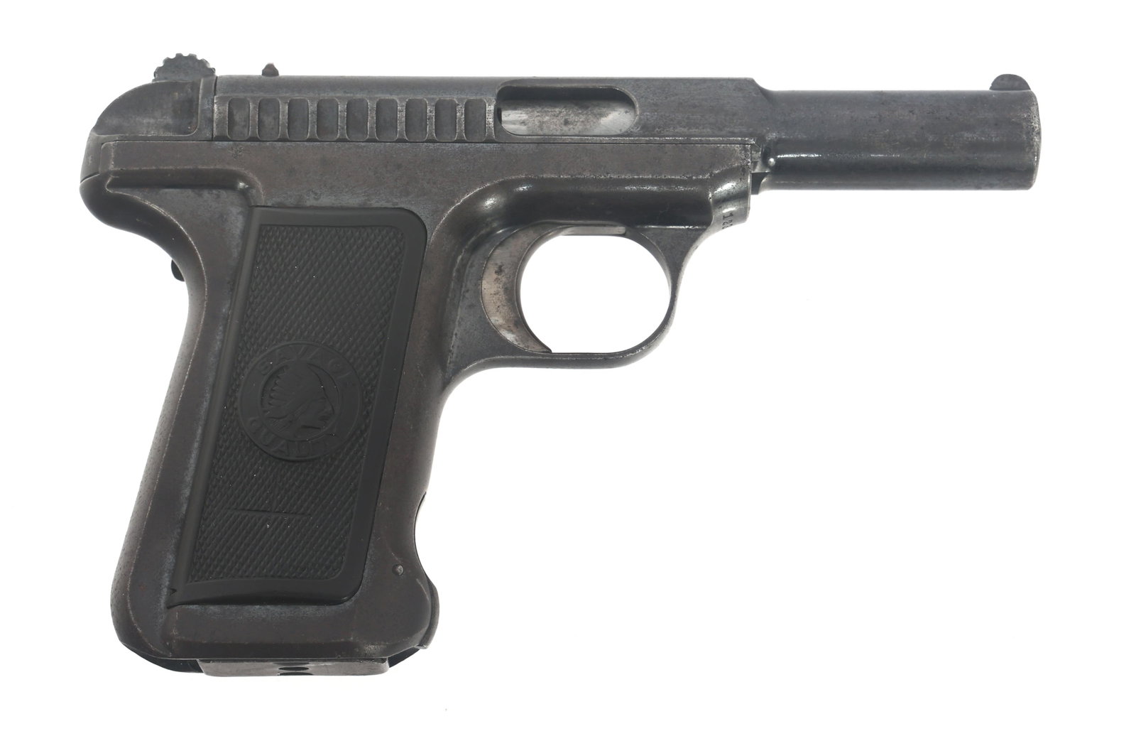 SAVAGE MODEL 1907 .32 CALIBER SEMI AUTO PISTOL (1 of 12)