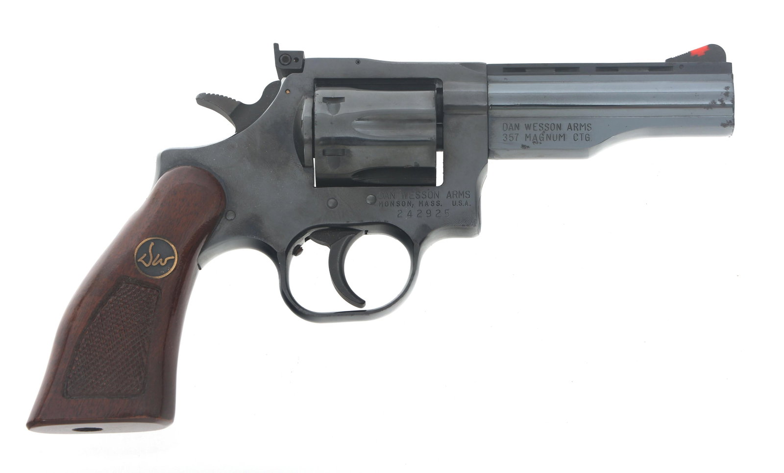 DAN WESSON MODEL 15-2 .357 MAGNUM REVOLVER (1 of 16)