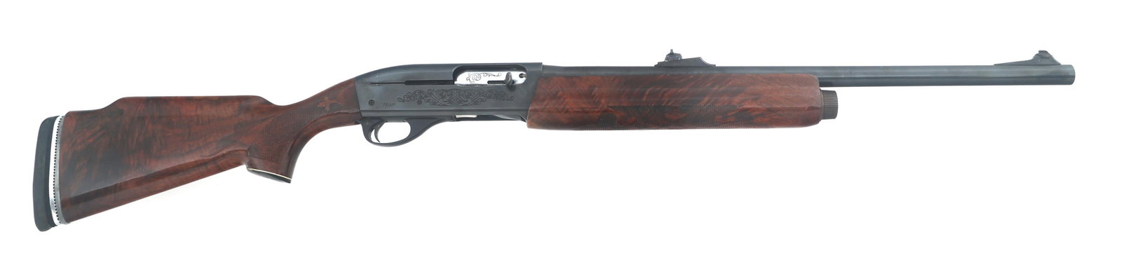 REMINGTON MODEL 1100 12 GAUGE SEMI AUTO SHOTGUN (1 of 10)