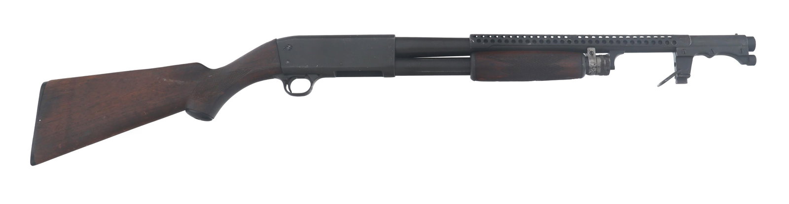 ITHACA MODEL 37 12 GAUGE PUMP ACTION SHOTGUN: ITHACA MODEL 37 12 GAUGE PUMP ACTION SHOTGUN Ithaca Model 37 12 gauge pump action shotgun. Post war assembled into fantasy trench gun configuration. Barrel cut to 20.25". Bore measures 18.8mm at muzzl