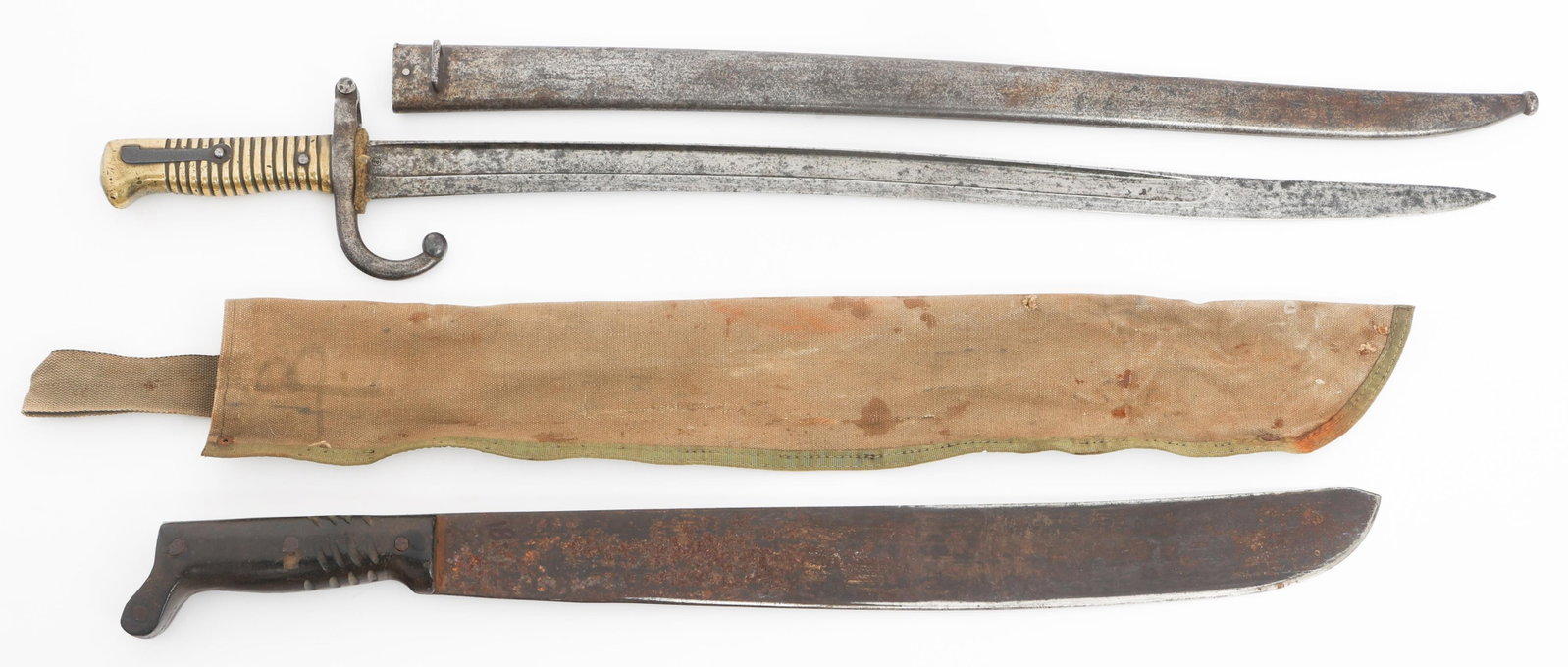 FRENCH M1866 CHASSEPOT BAYONET & USN MkII MACHETE (1 of 17)