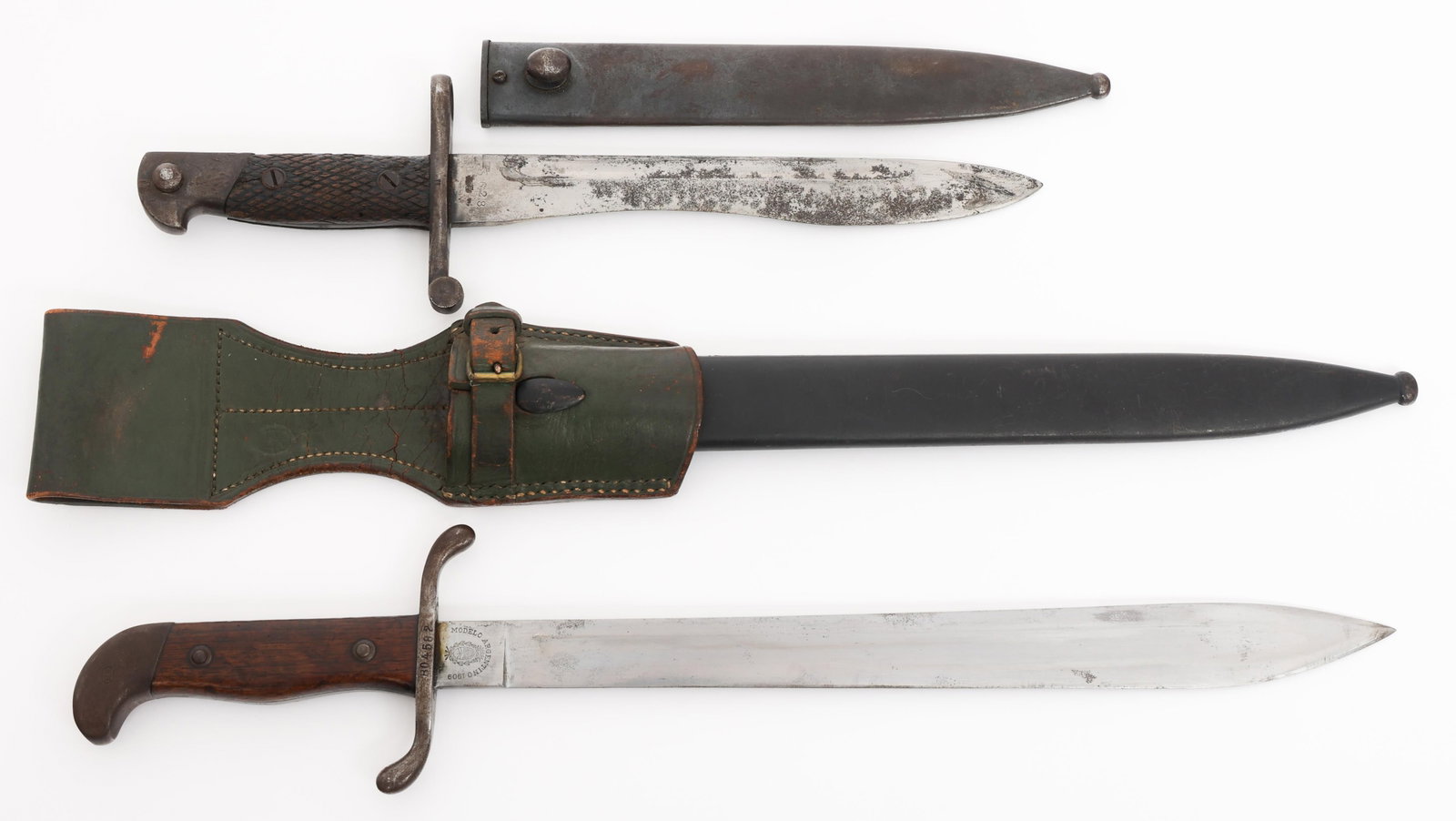 ARGENTINIAN 1909 BOLO KNIFE & SPANISH 1941 BAYONET (1 of 17)