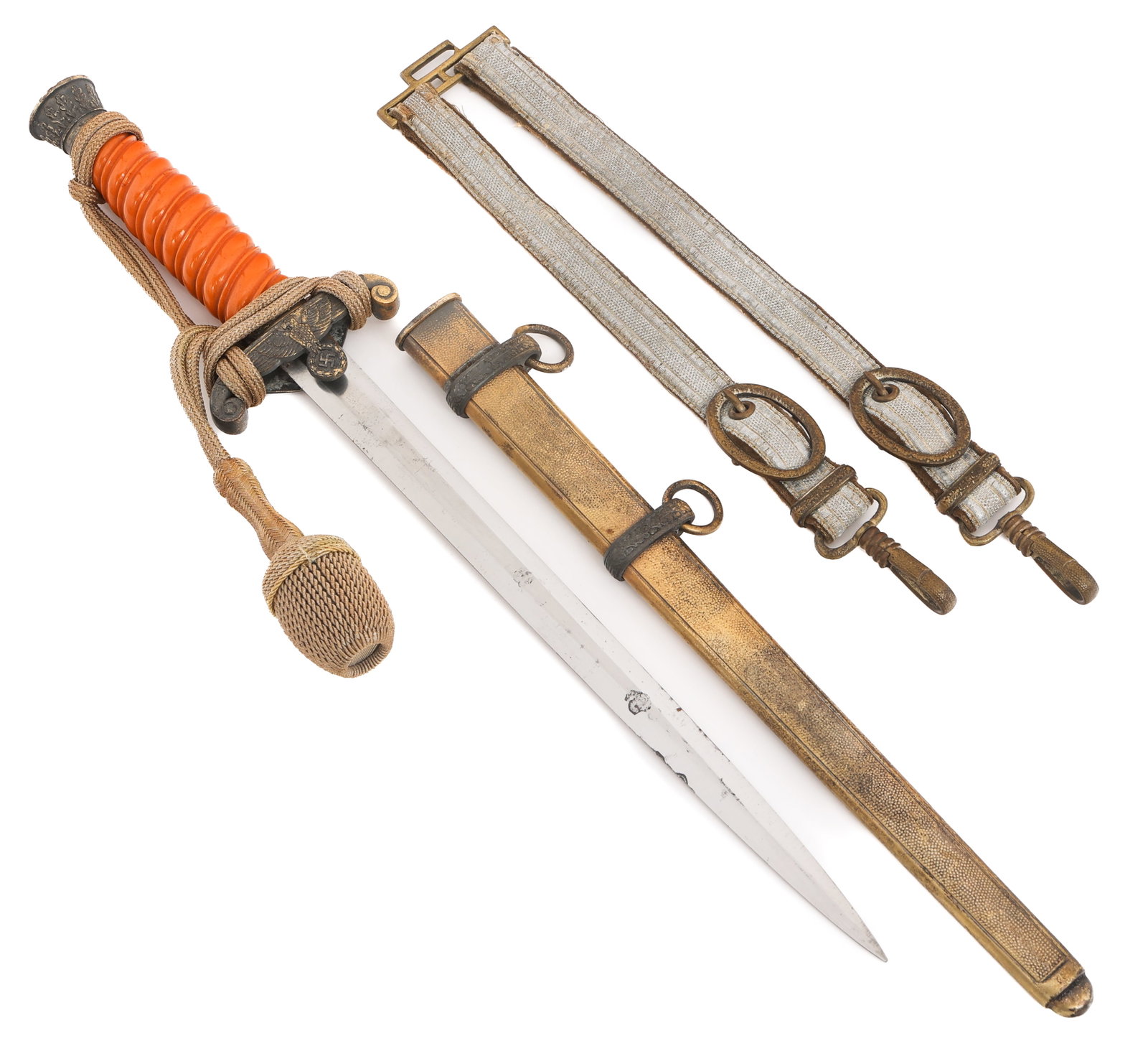 WWII GERMAN HEER M35 GENERAL DAGGER WITH SCABBARD: WWII GERMAN HEER M35 GENERAL DAGGER WITH SCABBARD WWII German Army Model 1935 General Dress Dagger. Double edged, bright blade. No visible marks. Gilded alloy based hilt with steel ferrule and orange