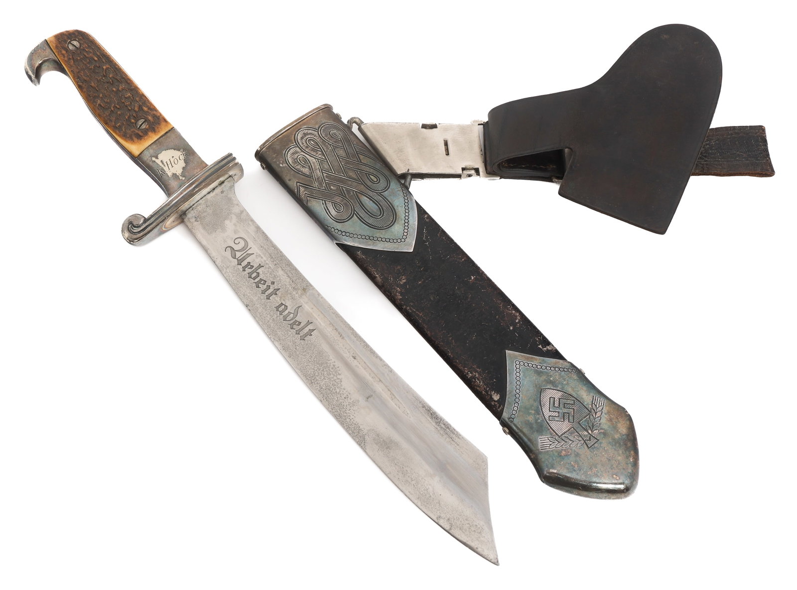 WWII GERMAN RAD SUBORDINATE HEWER DAGGER by BOKER: WWII GERMAN RAD SUBORDINATE HEWER DAGGER by BOKER WWII German Reichs Labour Service (RAD) Subordinate Hewer Dagger. Single edged, bright blade with fuller. Acid etched motto Arbeit adelt on one side. 
