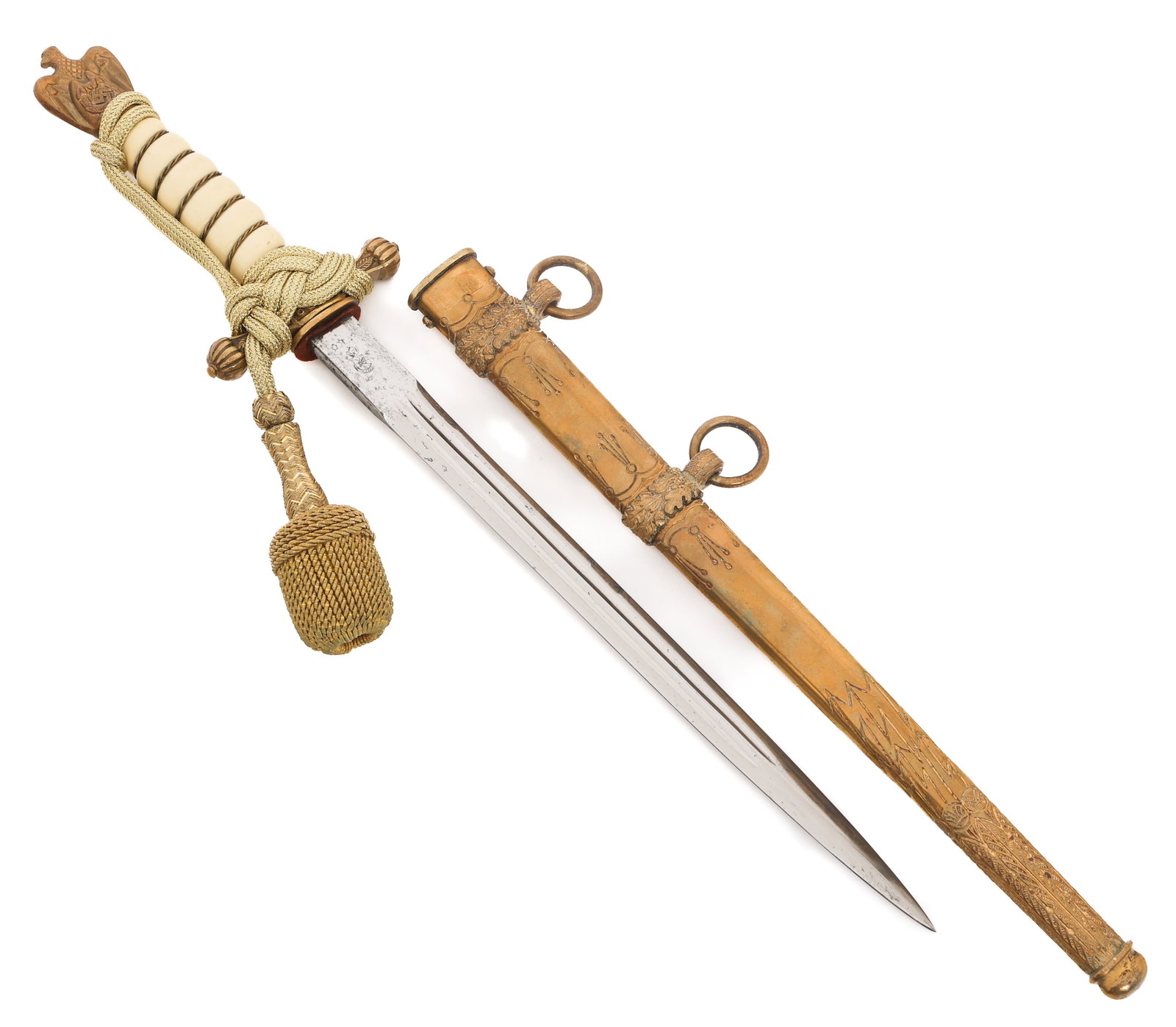 WWII GERMAN 2nd MODEL KRIEGSMARINE OFFICER DAGGER (1 of 17)