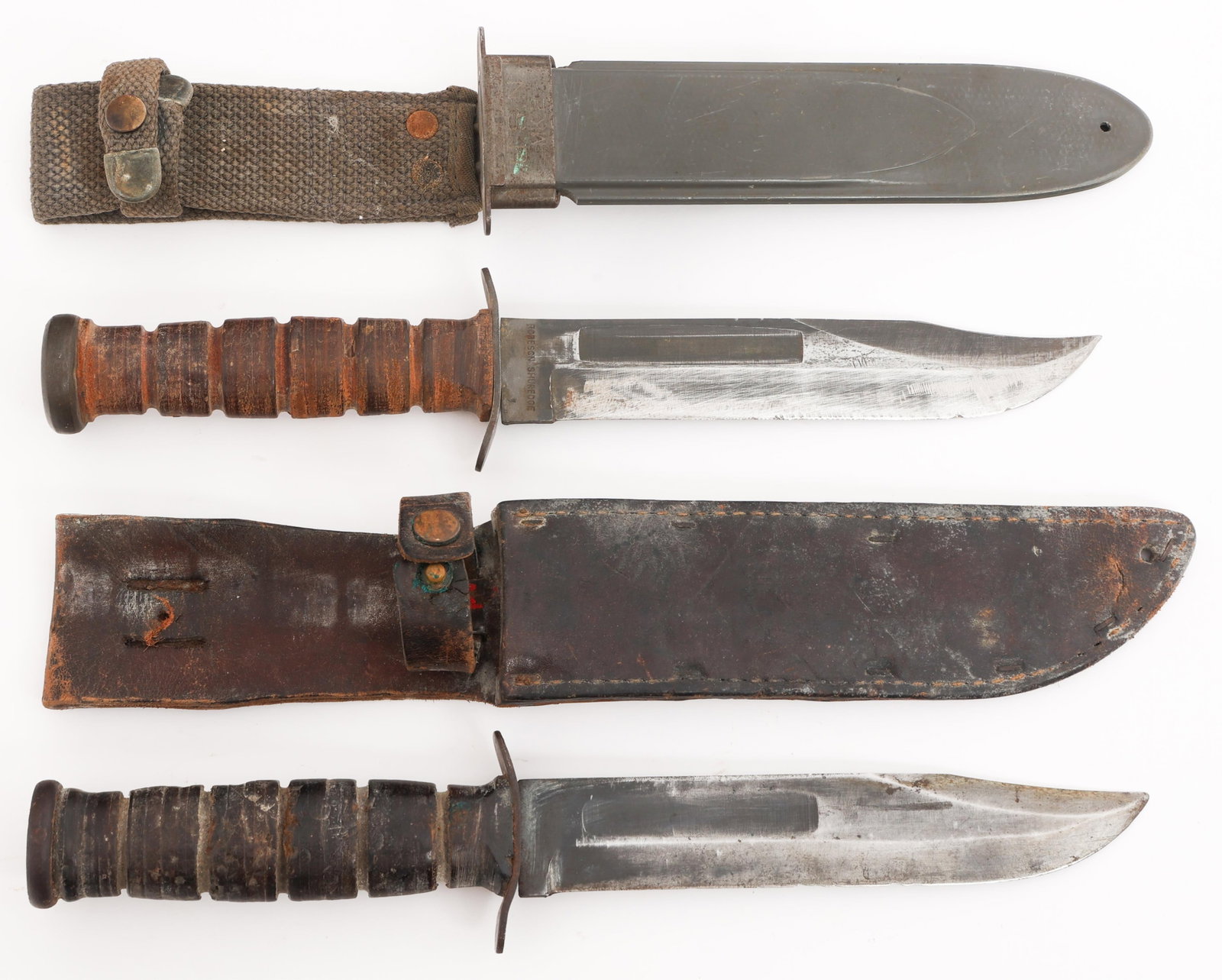 WWII USN MKII FIGHTING KNIVES BY KA-BAR & ROBESON (1 of 17)