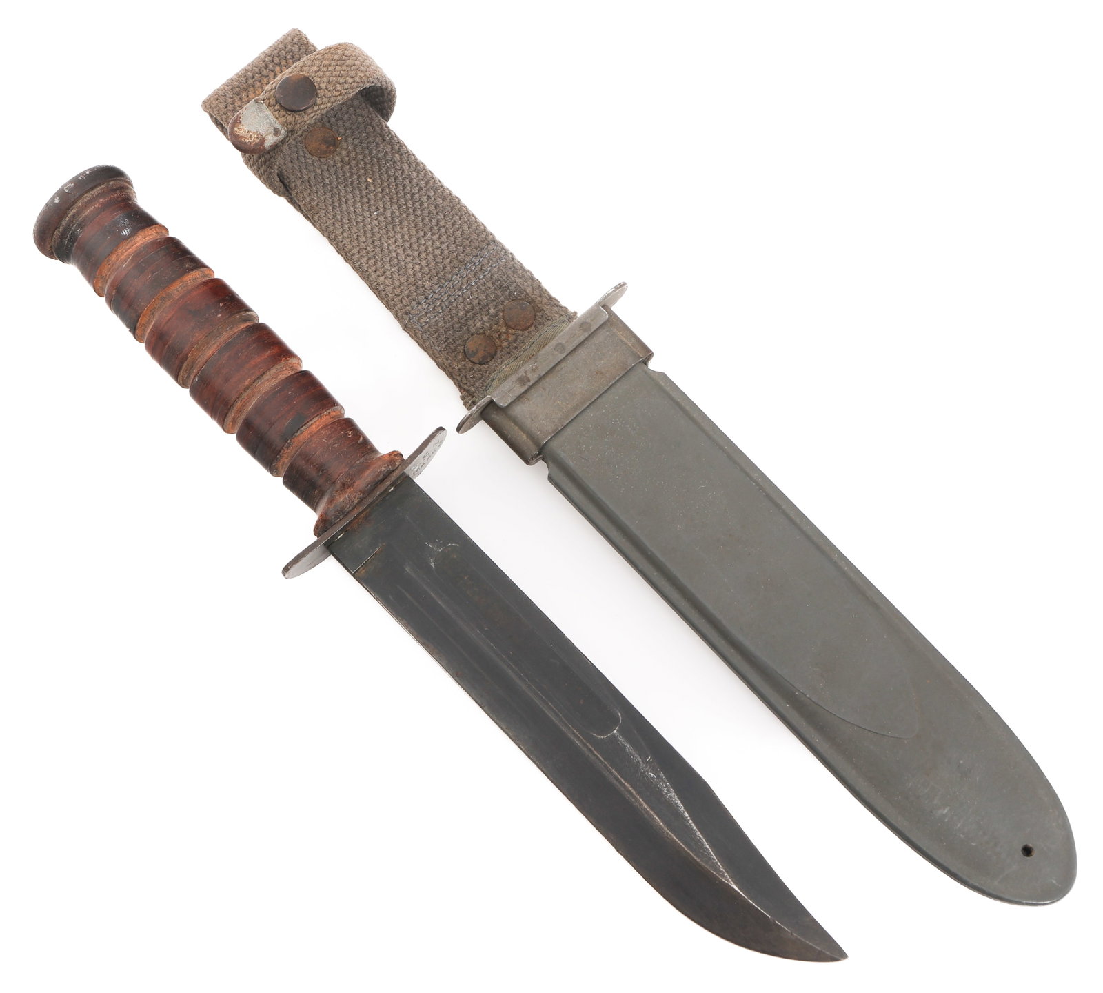 WWII US NAVY MkII FIGHTING KNIFE by CAMILLUS (1 of 16)