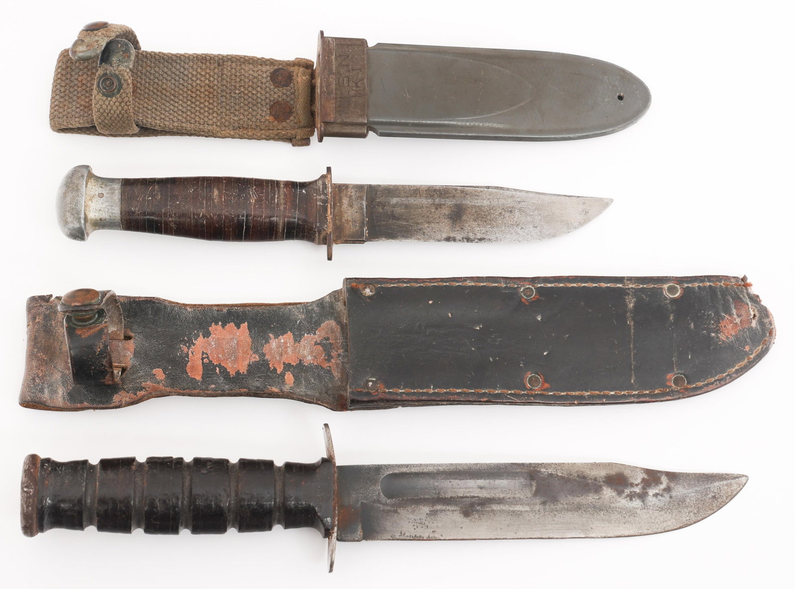 USN ROBESON MkI & CAMILLUS MkII FIGHTING KNIVES (1 of 15)