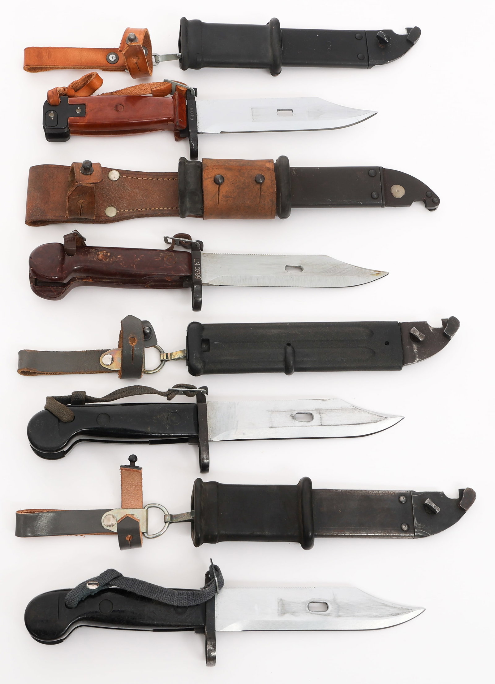 COLD WAR SOVIET AKM TYPE 1 & TYPE 2 BAYONETS (1 of 16)