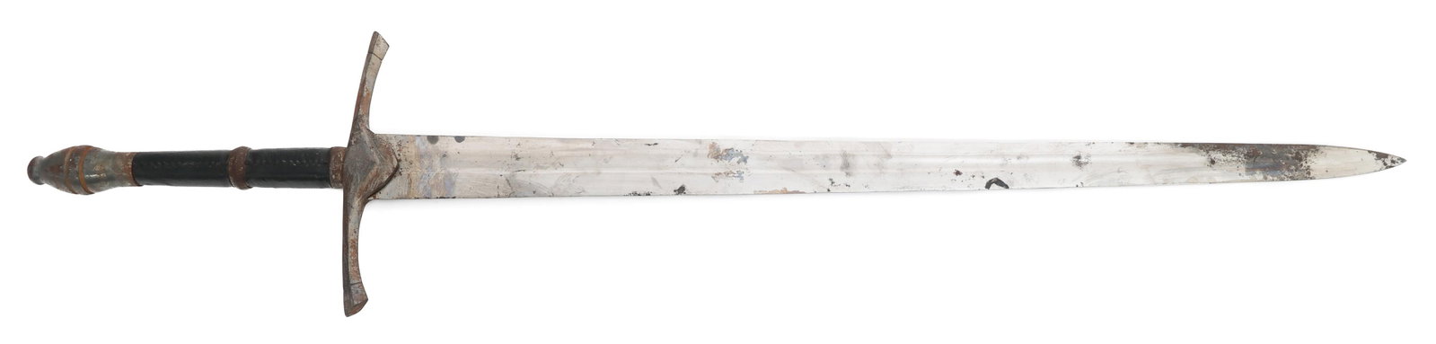20th C. BRITISH BROAD SWORD (1 of 10)