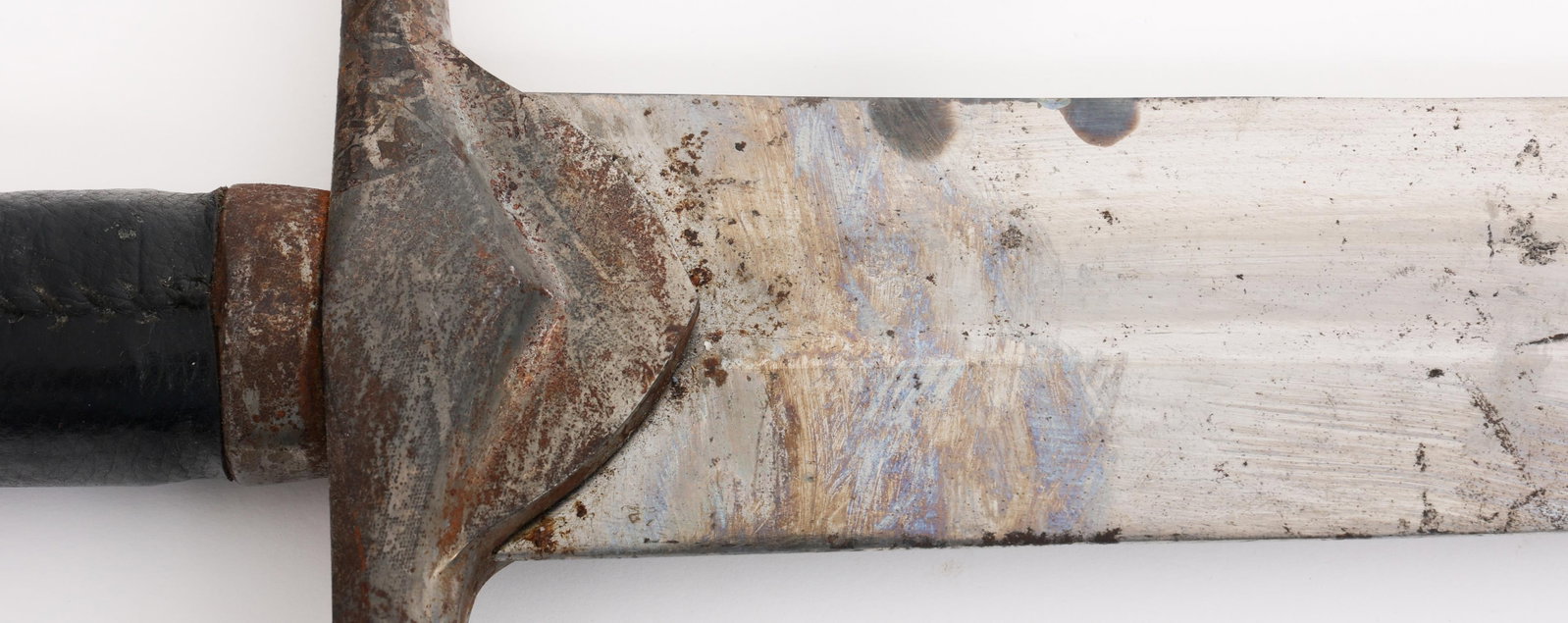 20th C. BRITISH BROAD SWORD - 4