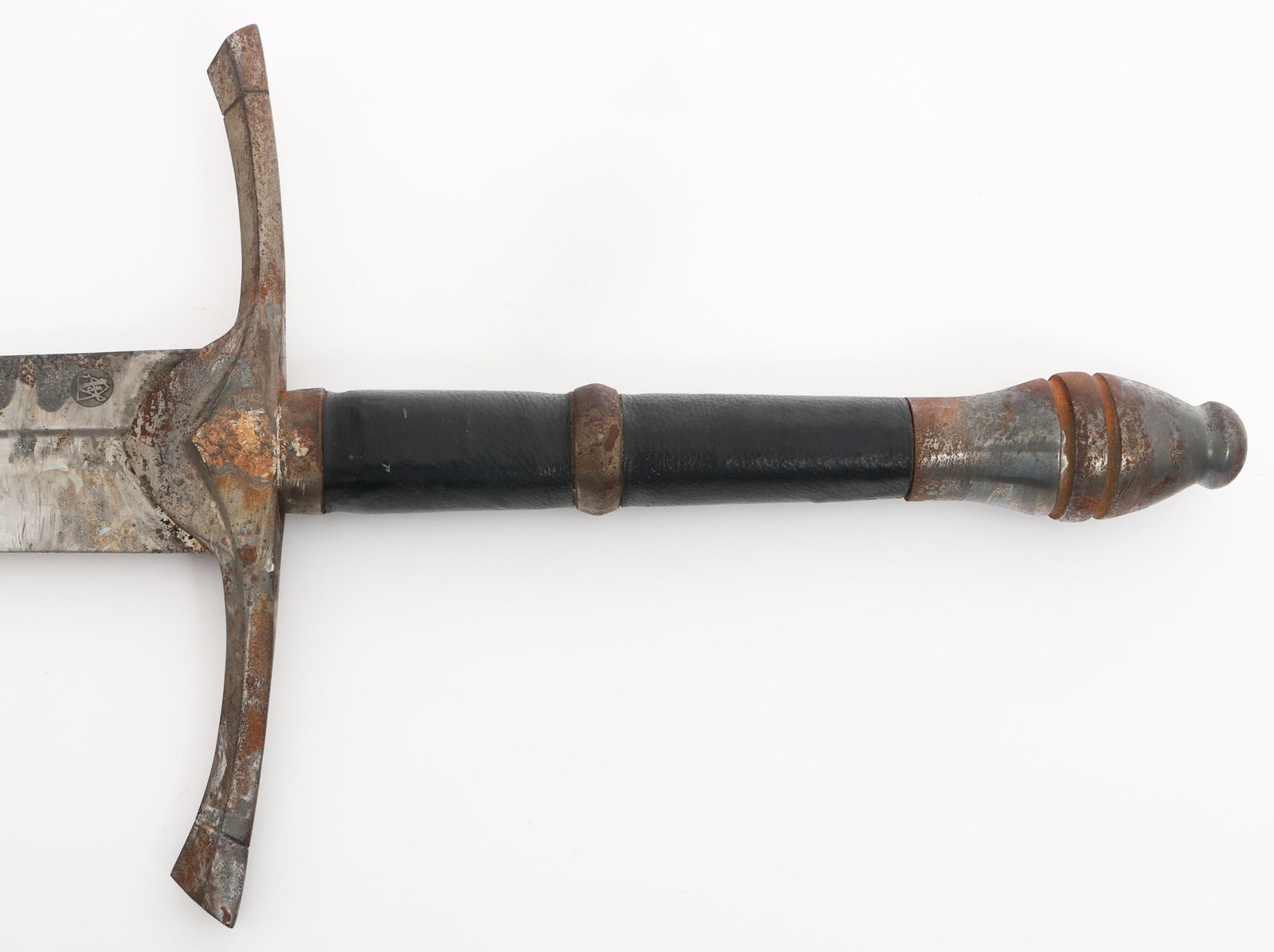 20th C. BRITISH BROAD SWORD - 7