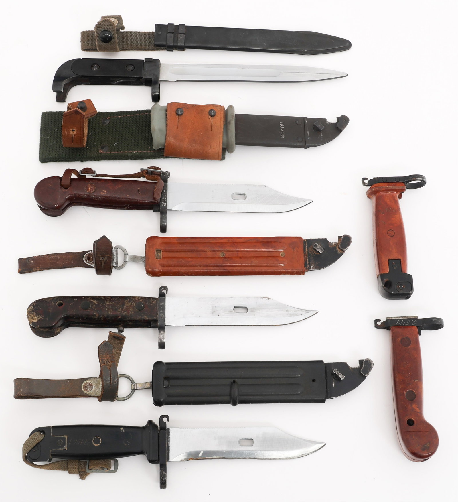 COLD WAR ROMANIAN, EAST GERMAN & POLISH BAYONETS (1 of 17)