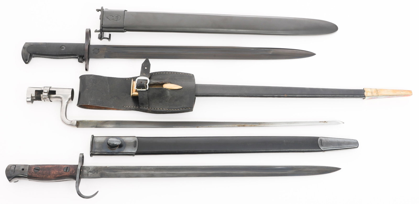MODERN REENACTOR 19th C. - WWI US & UK BAYONETS (1 of 17)