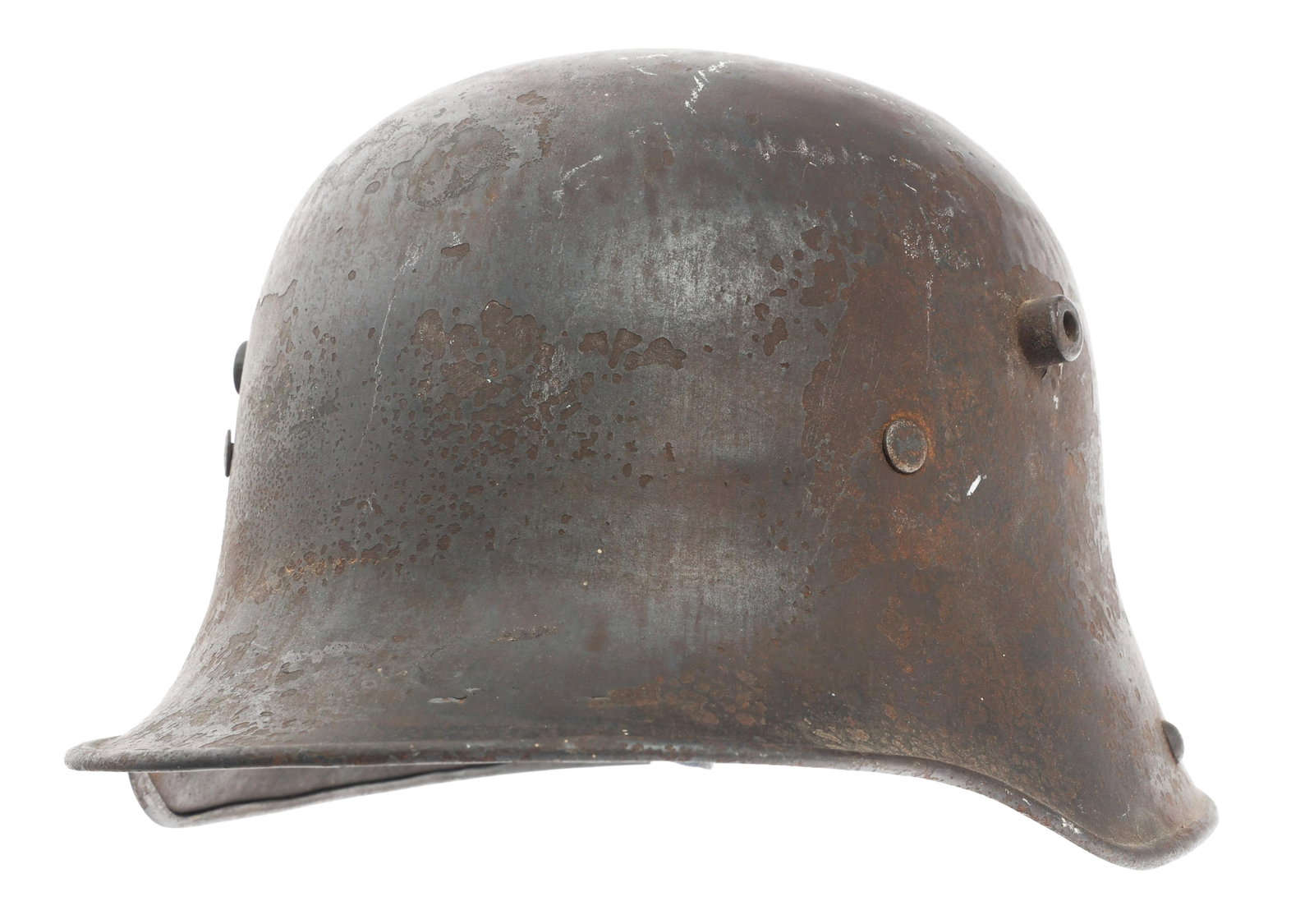 WWI IMPERIAL GERMAN M17 COMBAT HELMET SHELL: WWI IMPERIAL GERMAN M17 COMBAT HELMET SHELL WWI Imperial German M17 Combat Helmet Shell. Steel band. Maker marked Q66. Serial number J266 stamped on the dome. No liner or chinstrap. Size: 66