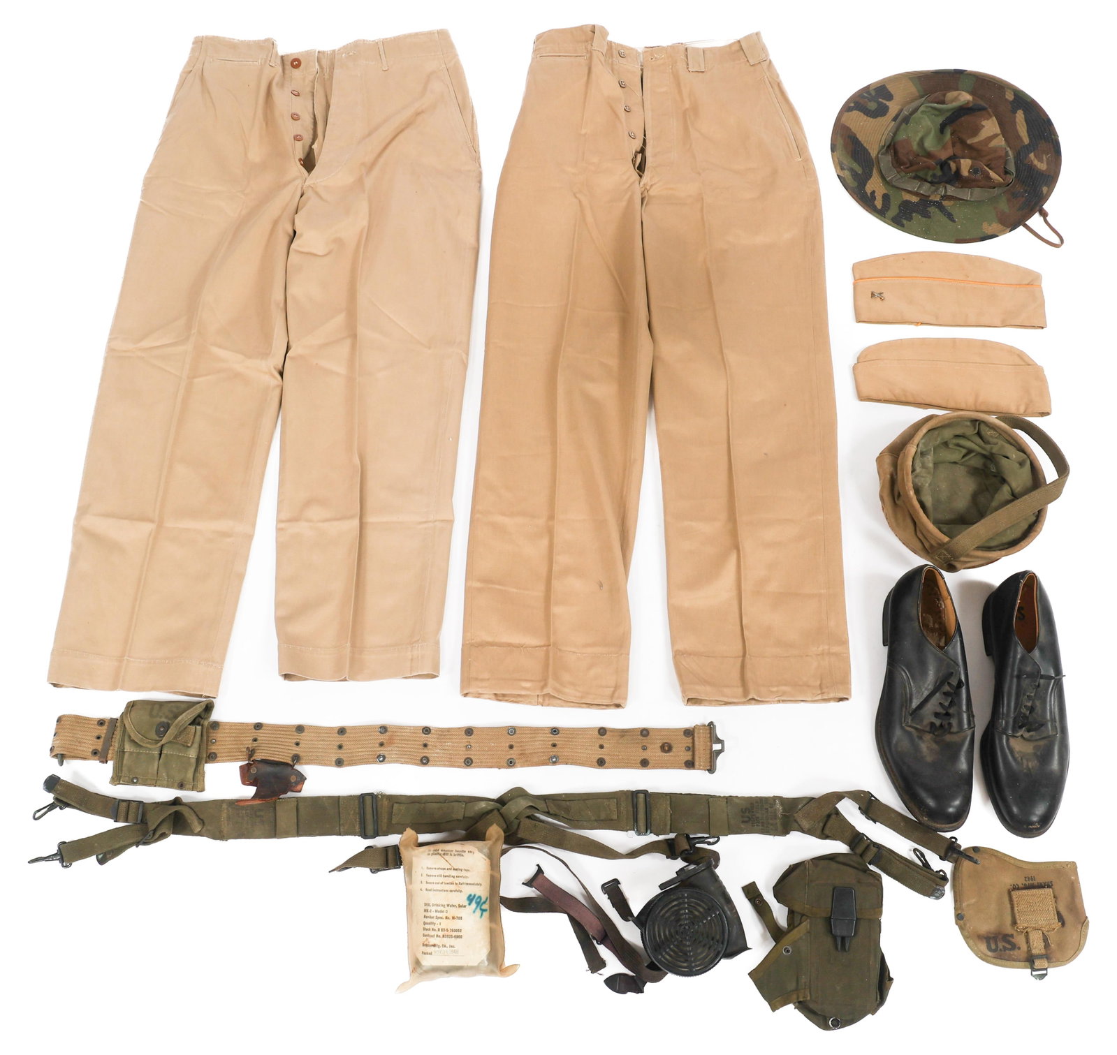 WWII - COLD WAR US ARMED FORCES UNIFORM PIECES (1 of 15)