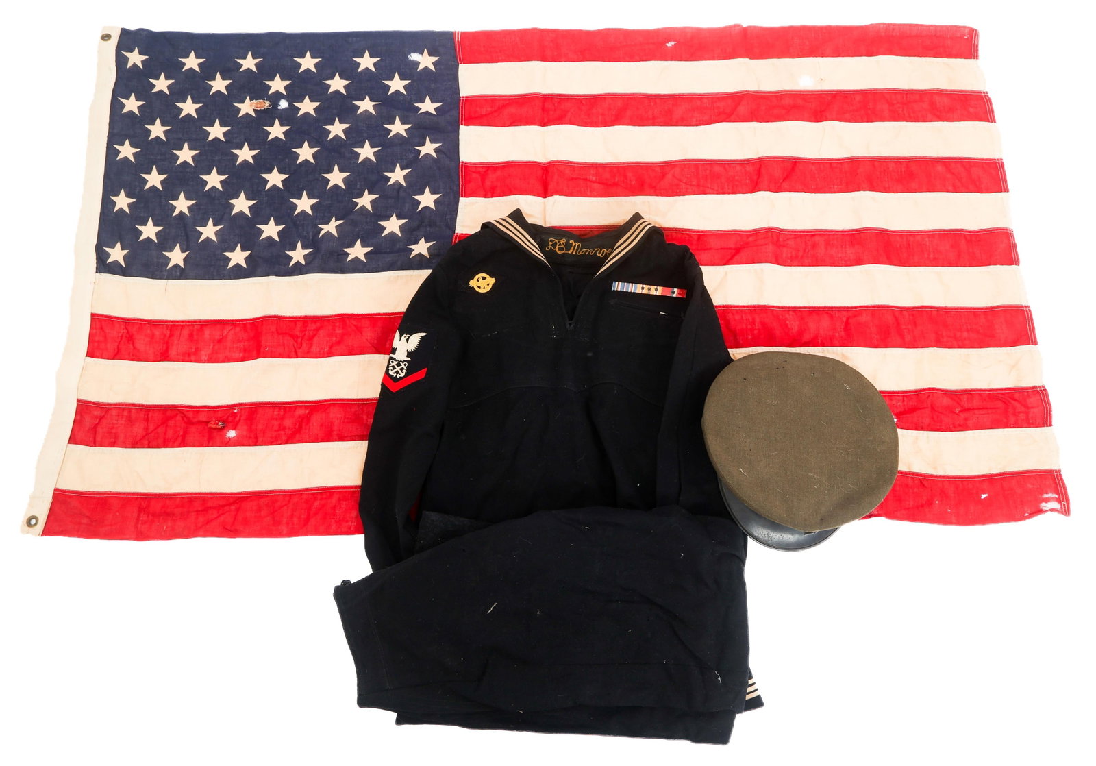 WWII US NAVY NAMED PETTY OFFICERS UNIFORM & FLAG (1 of 20)