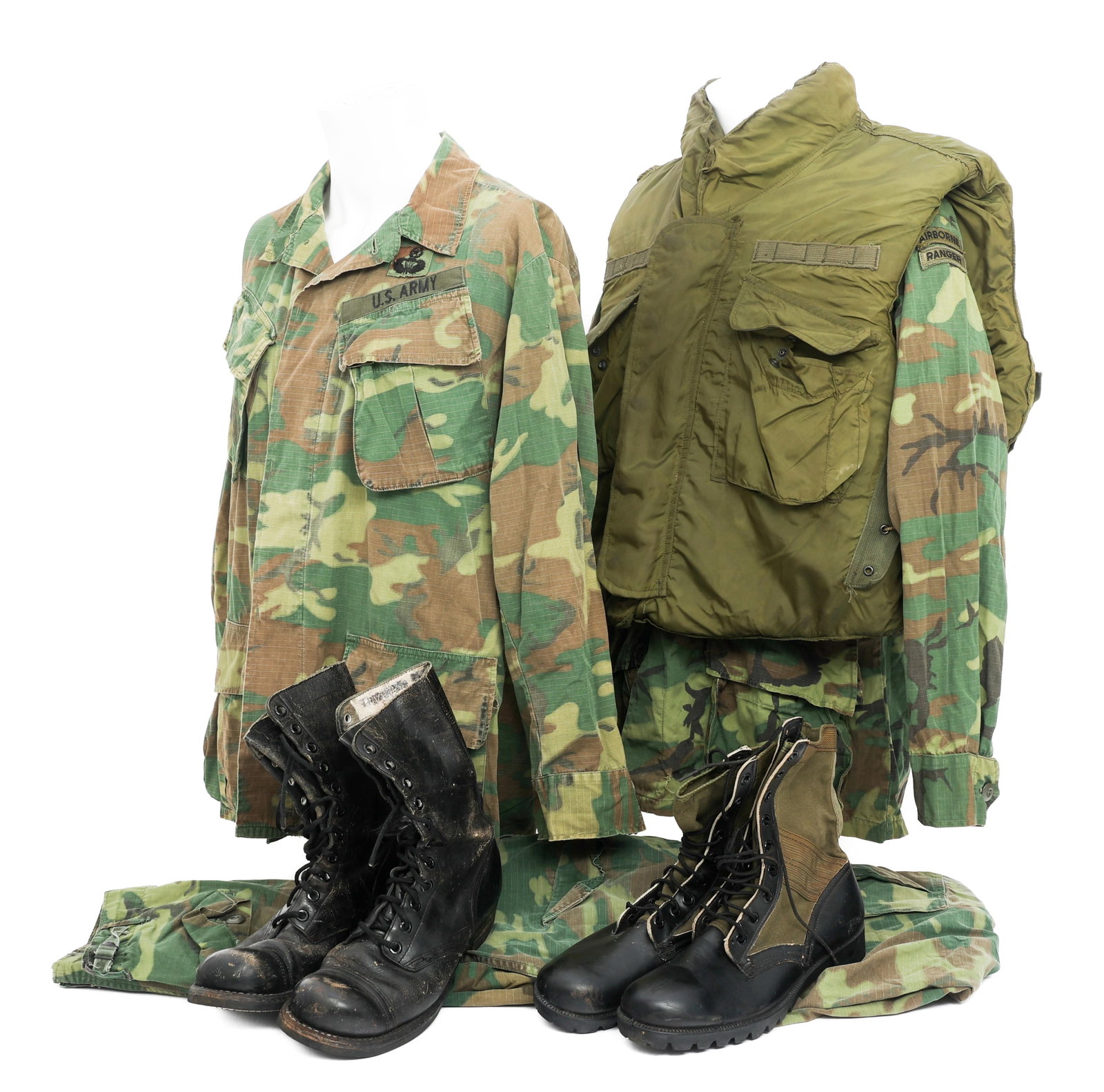 VIETNAM WAR US ARMY UNIFORMS, FLAK VEST & BOOTS (1 of 20)