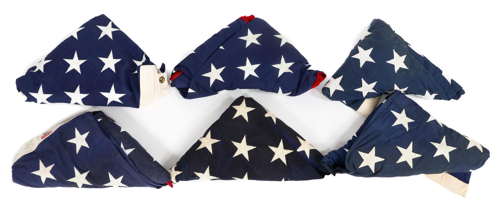 50 STAR UNITED STATES FLAGS: 50 STAR UNITED STATES FLAGS United States Flags. (6) Cotton 50 Star United States flags, made by Valley Forge. Size: 41 1/2" x 96"