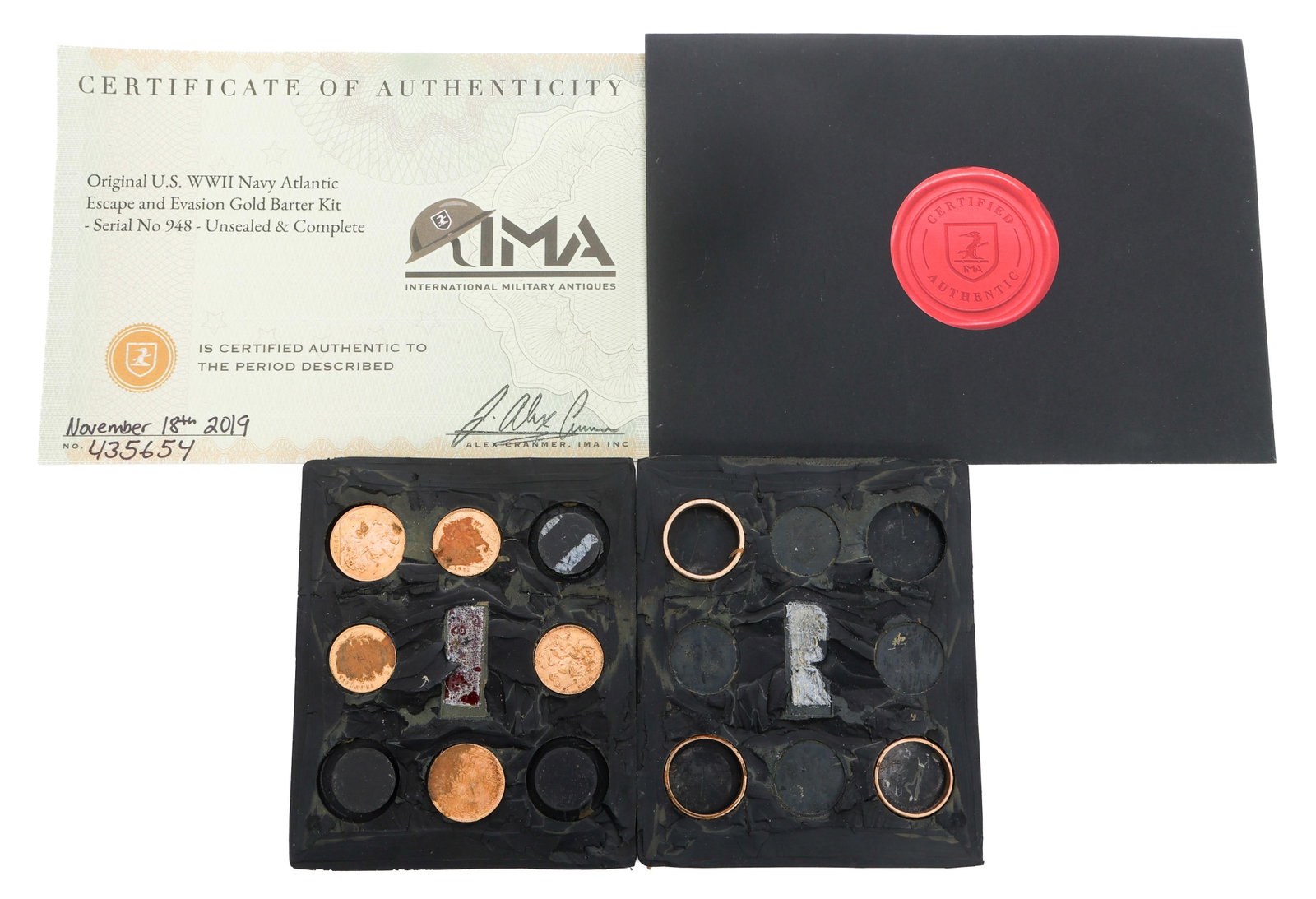 WWII US ATLANTIC ESCAPE & EVASION BARTER KIT (1 of 8)