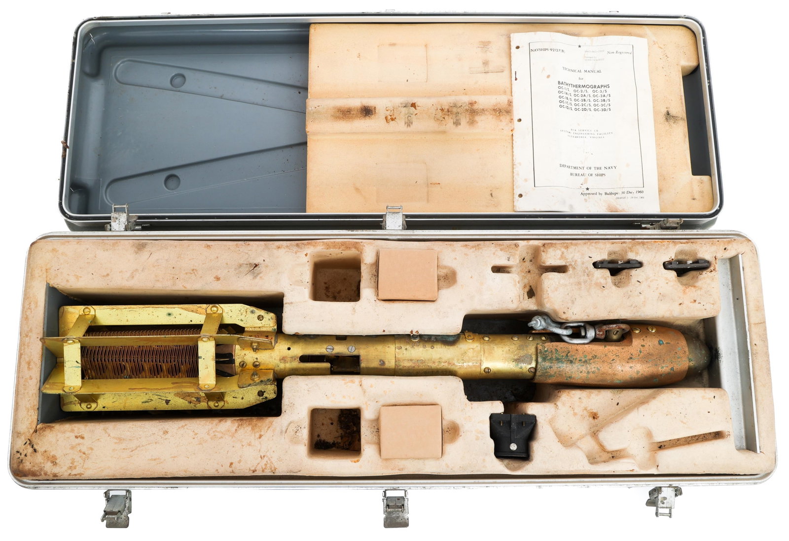 COLD WAR US NAVY BATHYTHERMOGRAPH WITH CASE (1 of 11)