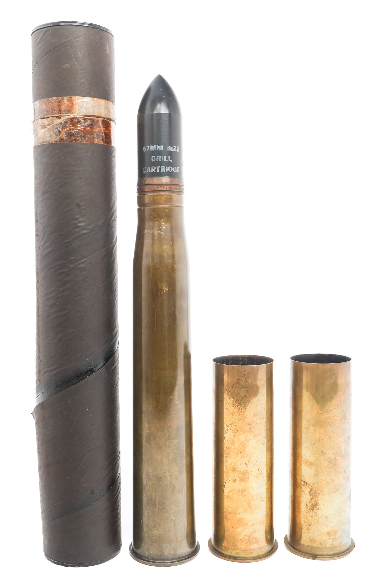 WWII US ARMY ANTI-TANK ROUND & SHELLS (1 of 13)