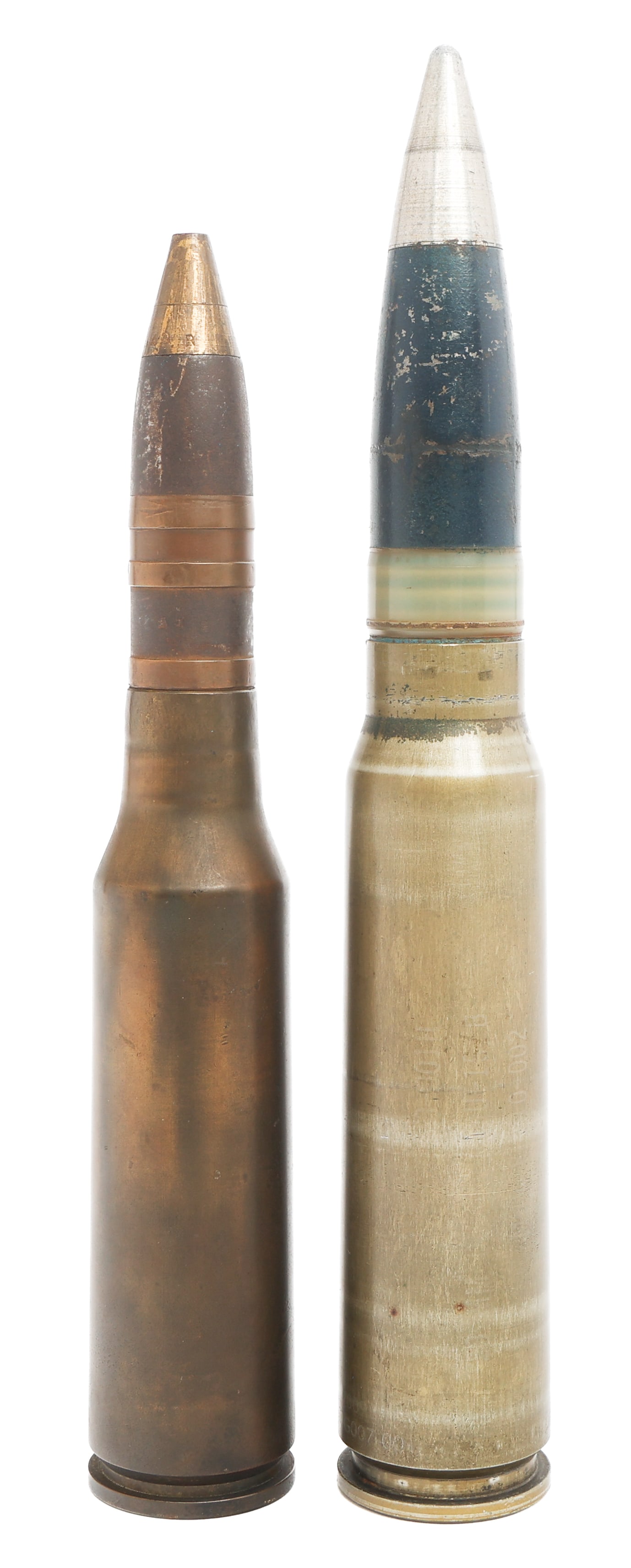 WWII - COLD WAR JAPANESE & US AUTOCANNON SHELLS: WWII - COLD WAR JAPANESE & US AUTOCANNON SHELLS WWII to Cold War Japanese and US Autocannon Shells. (1) WWII Japanese 25mm x 163mm shell with projectile. (1) Practice 30mm x 173mm Autocannon shell