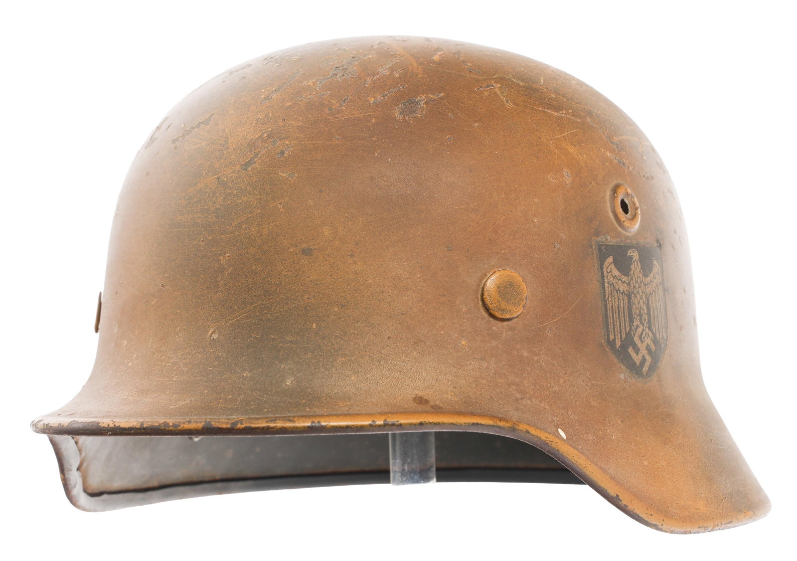 REFURBISHED WWII GERMAN HEER SD M40 HELMET: REFURBISHED WWII GERMAN HEER SD M40 HELMET Refurbished WWII German Heer SD M40 Combat Helmet. Shell has been repainted. Heer Eagle decal on the left side. Faded stamps inside the rim. Steel band.