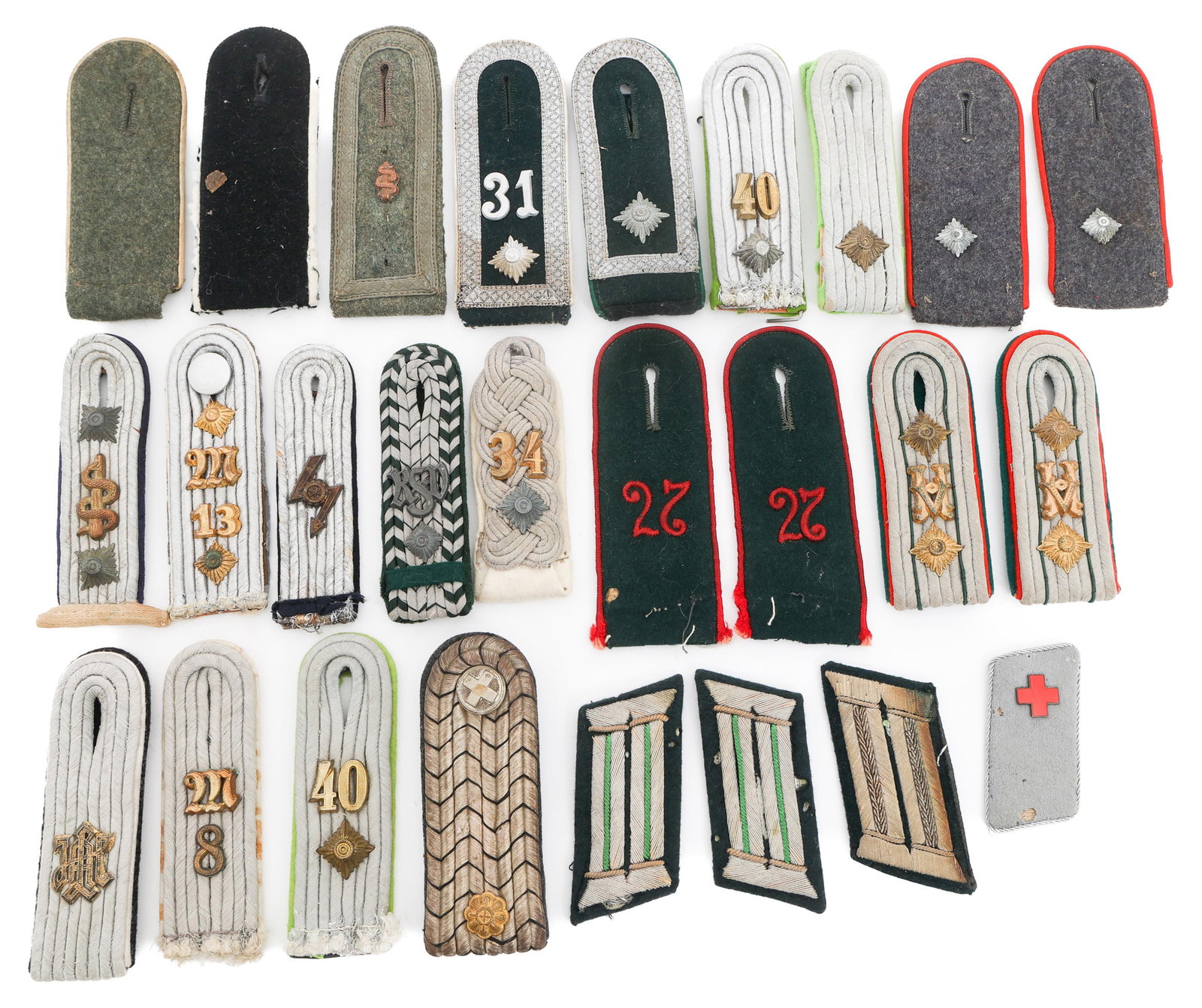 WWI - WWII GERMAN SHOULDER BOARDS & COLLAR TABS