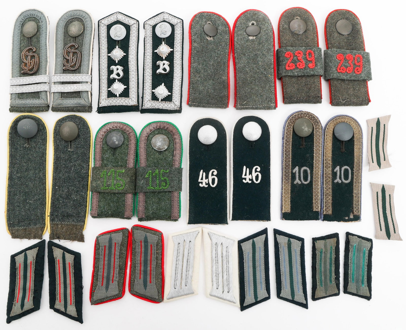 WWII GERMAN SHOULDER & COLLAR TAB INSIGNIA PAIRS