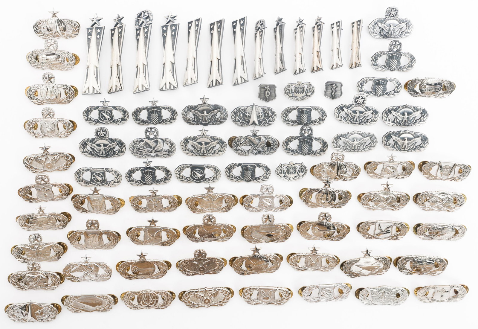 COLD WAR - CURRENT USAF CAREER & MISSILE BADGES: COLD WAR - CURRENT USAF CAREER & MISSILE BADGES Cold War - Current US Air Force Career and Missile Badges. Maker marks include N.S. Meyer, Gemsco, Krew, Vanguard. All are pin back. (25) Cold War