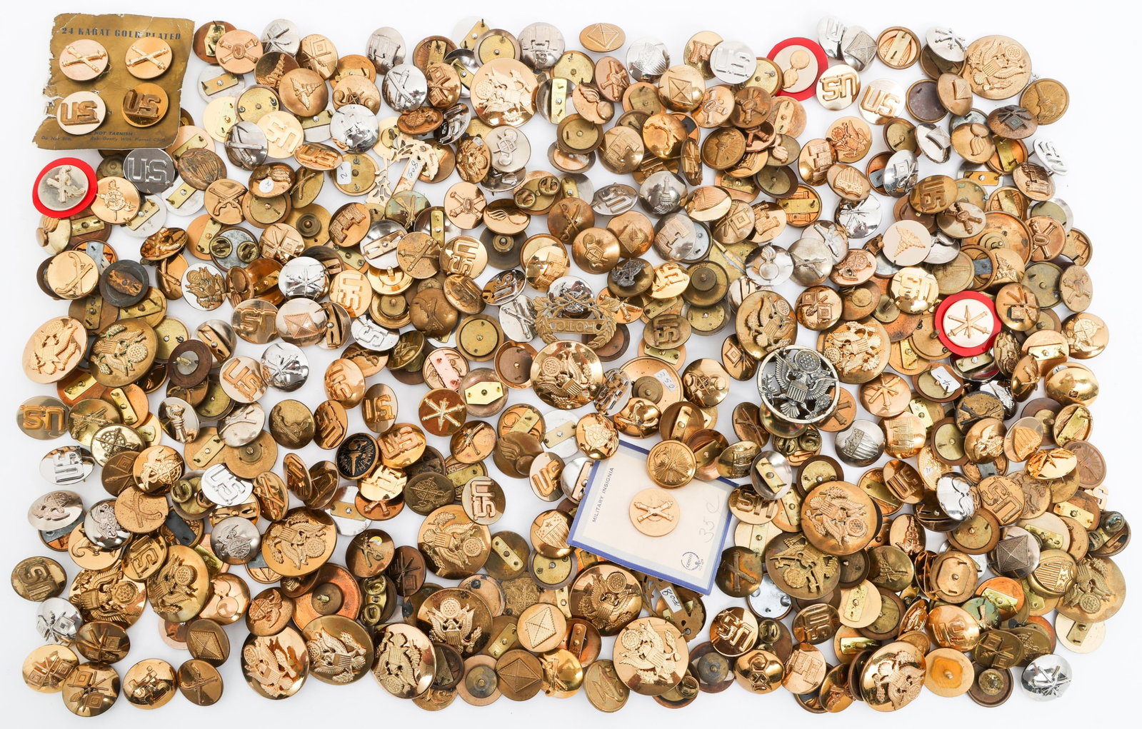 WWII - CURRENT US ARMY COLLAR DISCS & CAP BADGES: WWII - CURRENT US ARMY COLLAR DISCS & CAP BADGES WWII to Current U.S. Army Collar Discs and Cap Badges. Includes Signal Corps, Medical Corps, Artillery, Adjutant General, Ordnance Corps, and more.