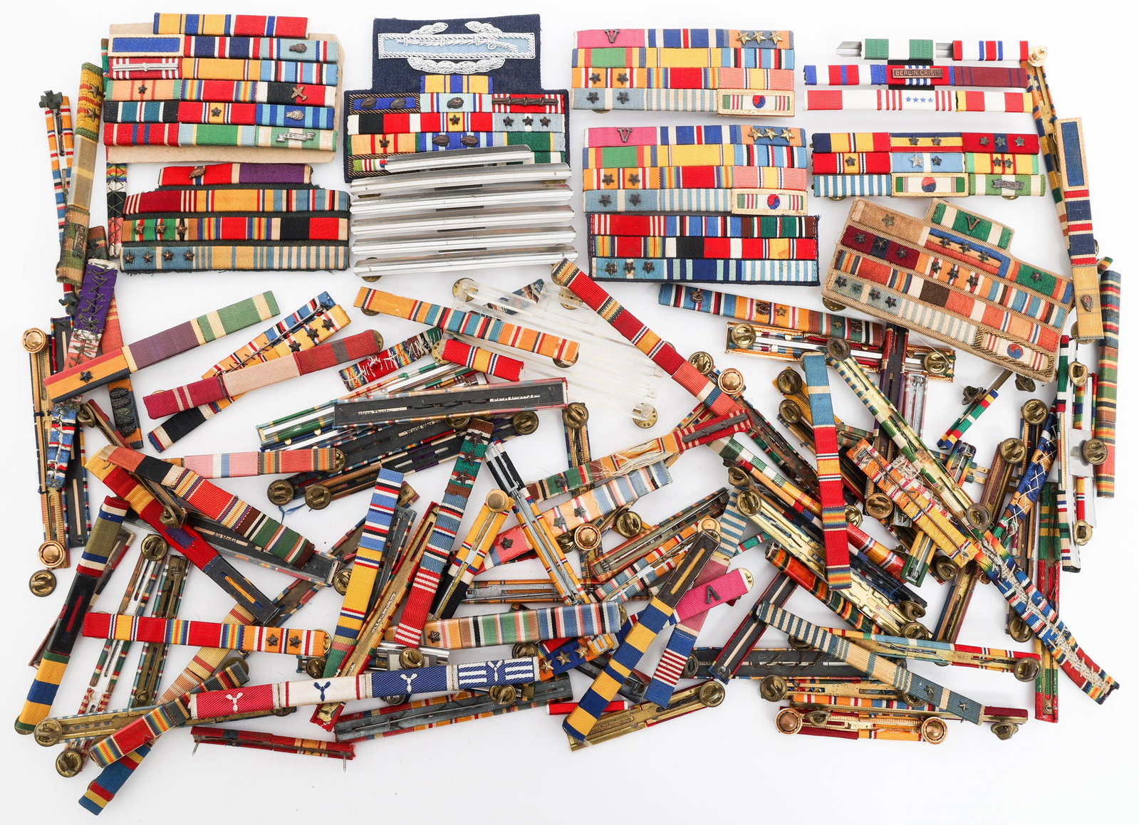WWI - COLD WAR US ARMED FORCES RIBBON BARS: WWI - COLD WAR US ARMED FORCES RIBBON BARS WWI - Cold War US Armed Forces Ribbon Bars. Includes Berlin Crisis, Republic of Vietnam 67 -68 Campaign, Air Force Achievement, Good Conduct, American
