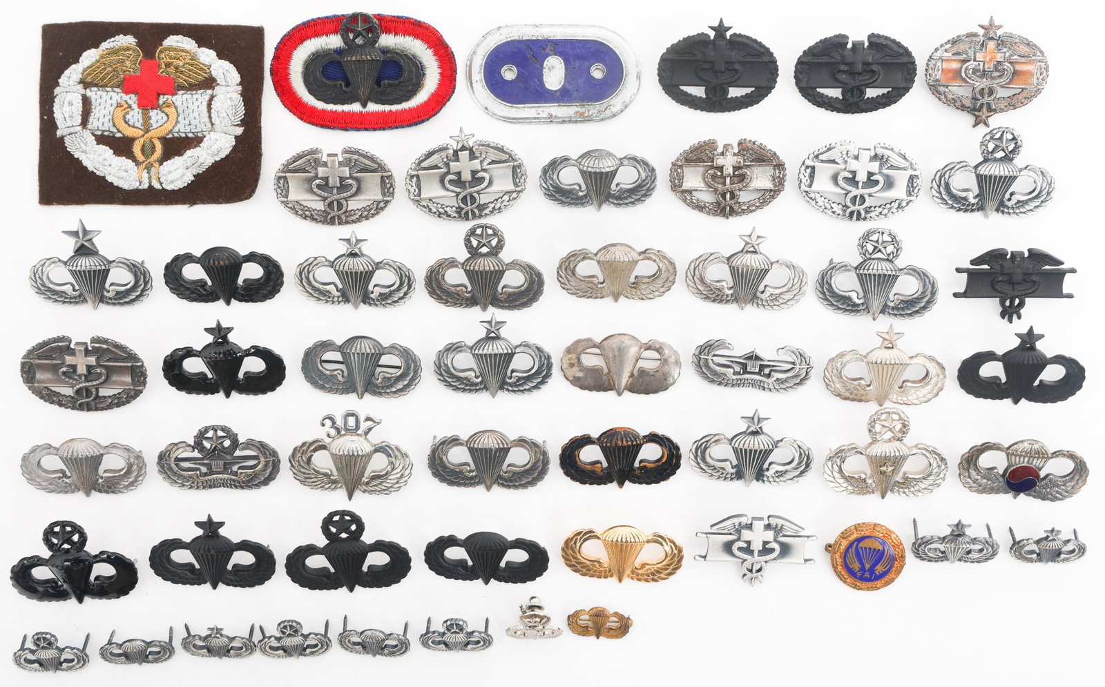 COLD WAR US PARATROOPER JUMP WINGS & BADGES