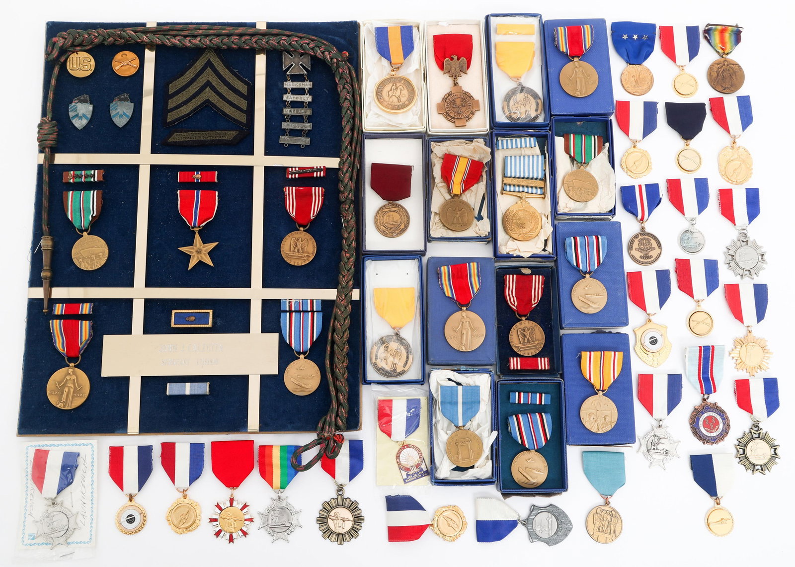 WWII - KOREAN WAR NAMED US ARMY & CIVILIAN MEDALS: WWII - KOREAN WAR NAMED US ARMY & CIVILIAN MEDALS WWII to Korean War Named U.S. Armed Forces and Civilian Medals. Named to John J. Calzetta (1) Display board. Includes, Bronze Star, WWII Victory Medal