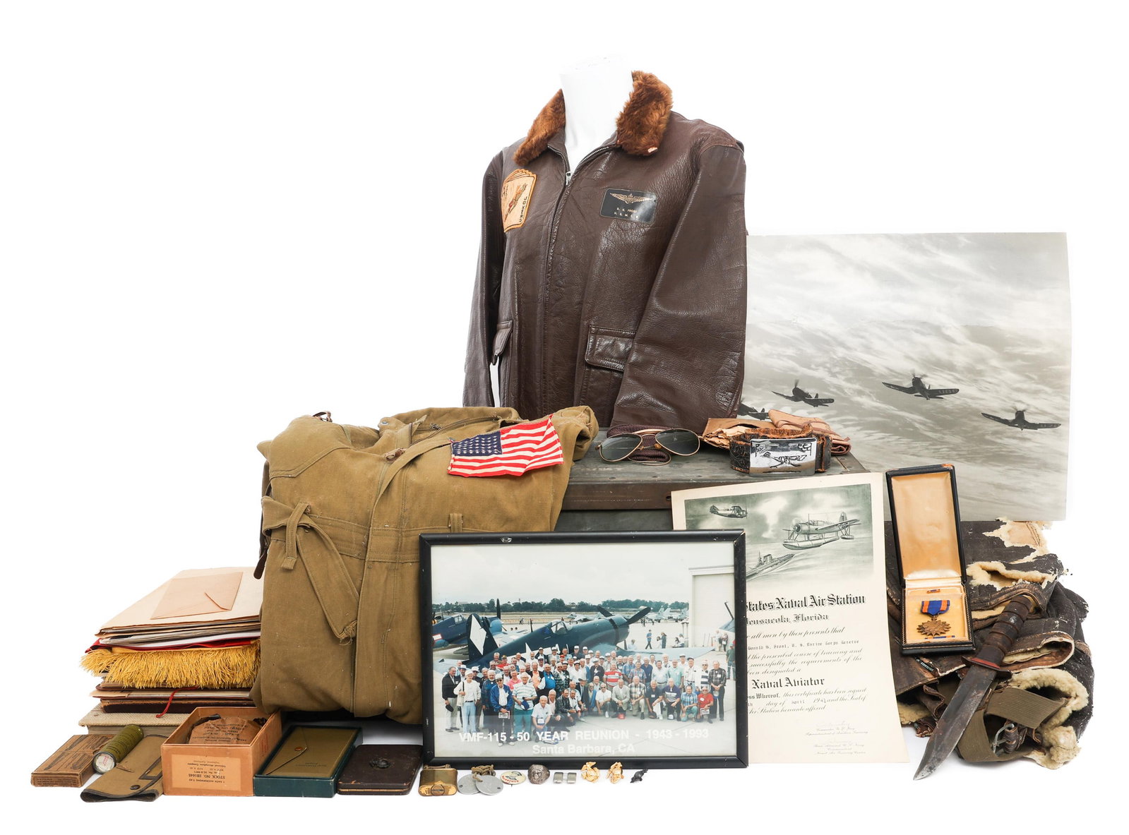 WWII USMC VMF-115 F4U NAMED PILOT GROUPING