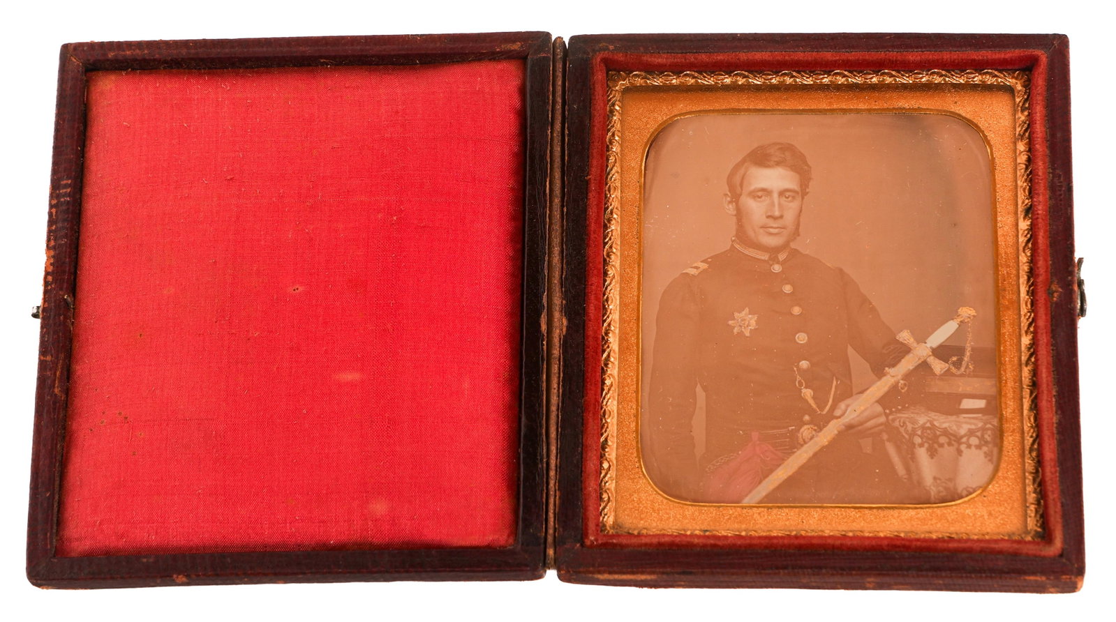 CIVIL WAR UNION SOLDIER DAGUERREOTYPE PHOTOGRAPH (1 of 5)