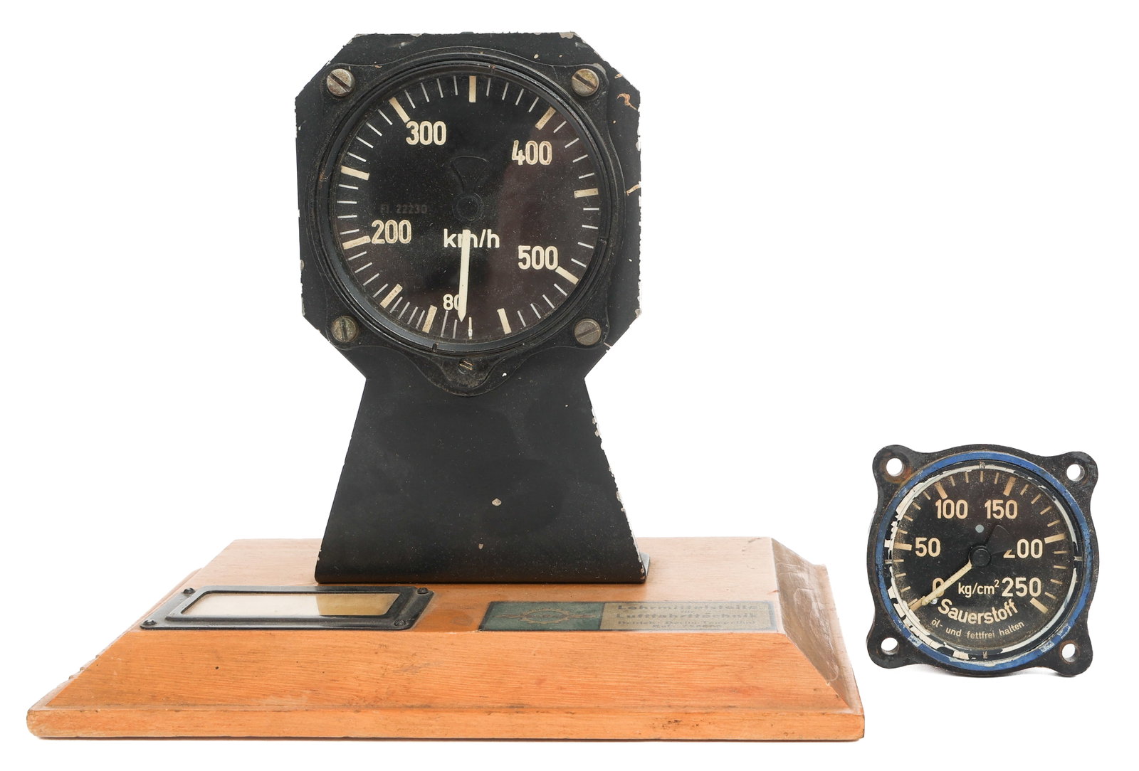 WWII GERMAN LUFTWAFFE SPEEDOMETER & OXYGEN GAUGES (1 of 11)