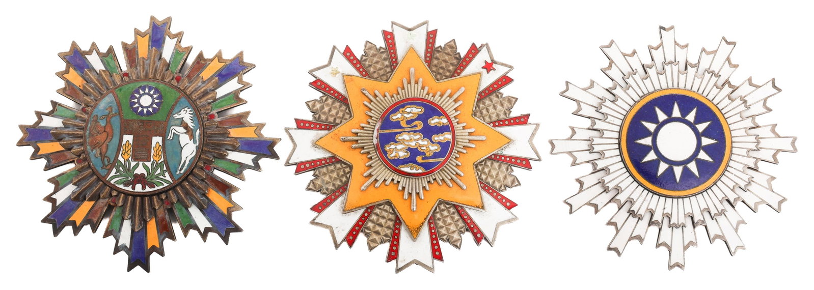 MODERN RESTRIKE REPUBLIC OF CHINA ORDER MEDALS (1 of 11)