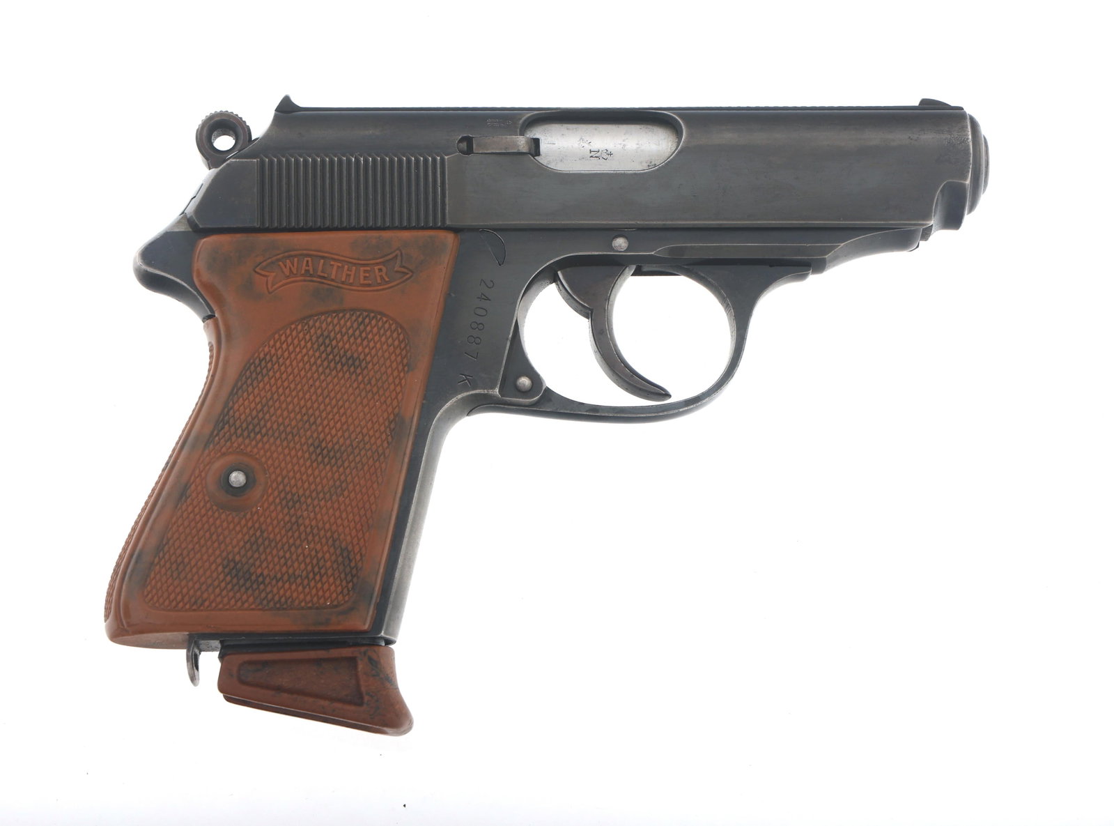 1939 WALTHER MODEL PPK .22 LR CALIBER PISTOL: 1939 WALTHER MODEL PPK .22 LR CALIBER PISTOL 1939 Walther Model PPK .22LR caliber pistol. Nitro proof marks on barrel and slide. Checkered Walther composite grips. Two magazines. Caliber / Gauge: 22 L
