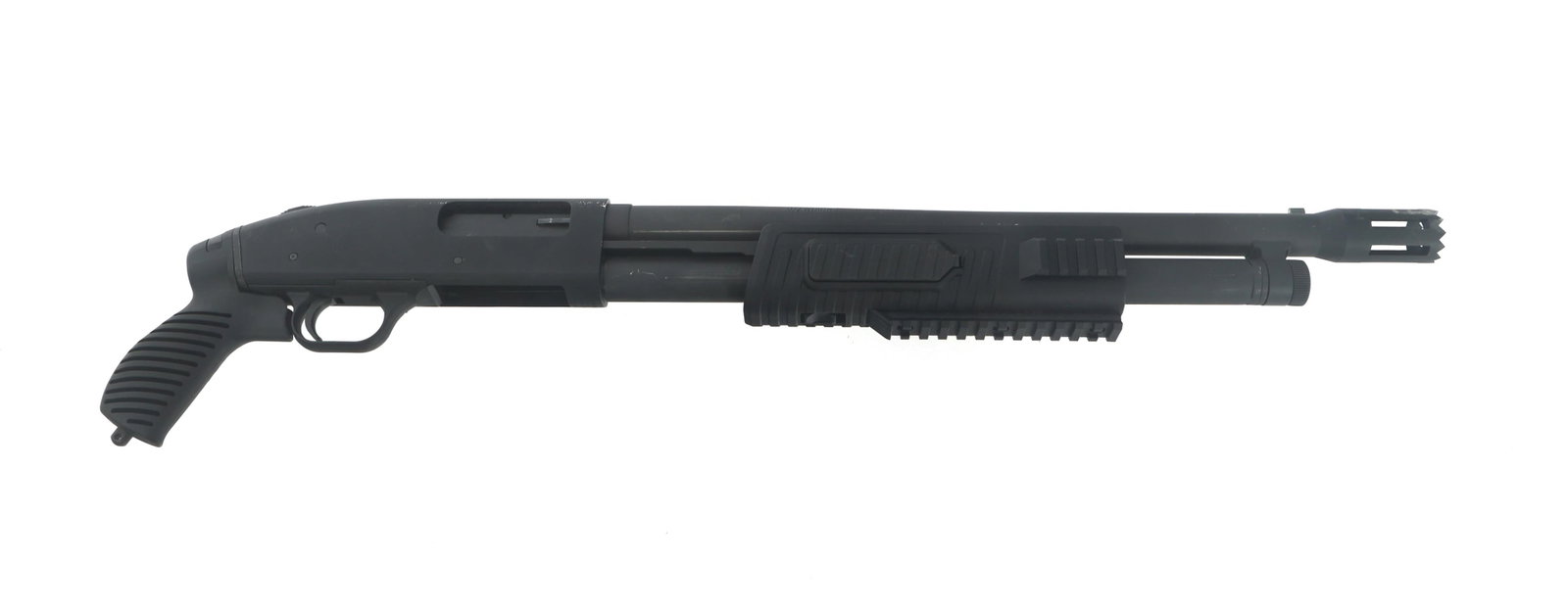 MOSSBERG MODEL 500 12 GAUGE PUMP ACTION SHOTGUN (1 of 9)