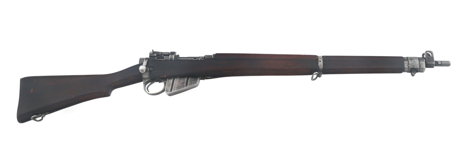 WWII CANADIAN LONG BRANCH No 4 Mk I* .303 RIFLE: WWII CANADIAN LONG BRANCH No 4 Mk I* .303 RIFLE WWII Canadian Long Branch No 4 Mk I* .303 caliber bolt action rifle. Serial numbers match on receiver and bolt handle. Receiver collar stamped FTR. Butt