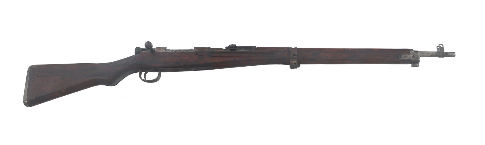 WWII JAPANESE TOYO KOGYO TYPE 99 ARISAKA RIFLE: WWII JAPANESE TOYO KOGYO TYPE 99 ARISAKA RIFLE WWII Japanese Toyo Kogyo Type 99 7.7x58mm caliber bolt action Arisaka rifle. Series 31. No import stamp. Bolt stamped 631. Struck through Mum. Protected 