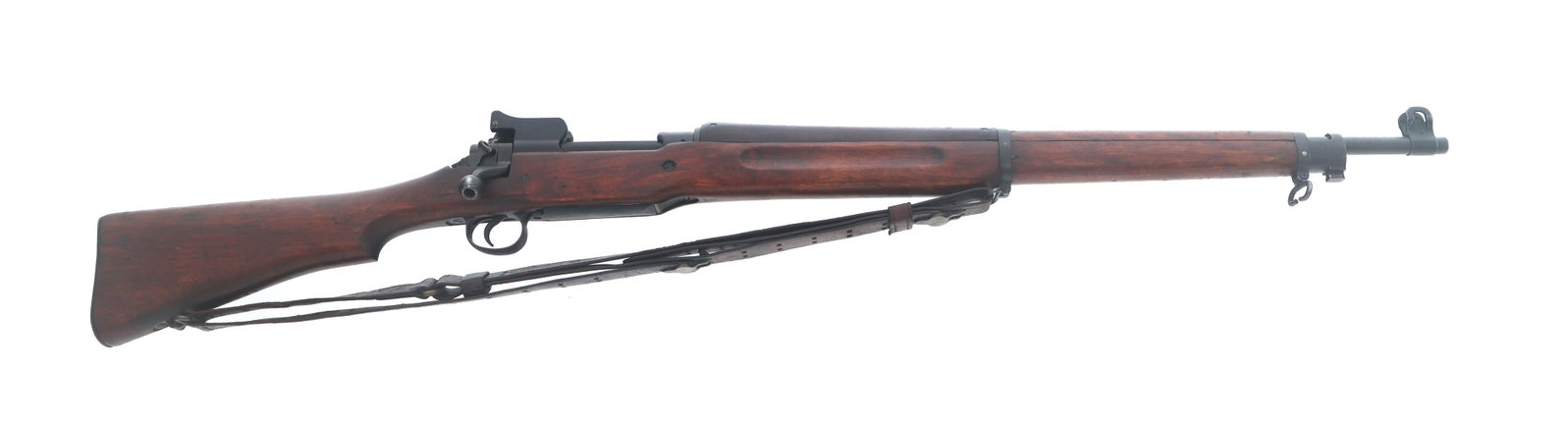 US REMINGTON MODEL 1917 .30-06 CALIBER RIFLE: US REMINGTON MODEL 1917 .30-06 CALIBER RIFLE US Remington Model 1917 .30-06 caliber bolt action rifle. Barrel stamped R - Flaming Bomb - 11-17. Flaming bomb on top bolt knob and E on bottom. Faint Eag