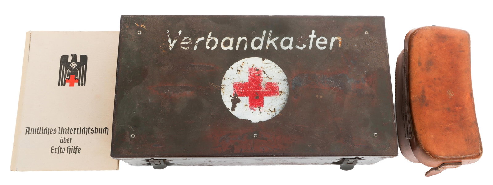 WWII GERMAN HEER VEHICLE FIRST AID KIT (1 of 14)