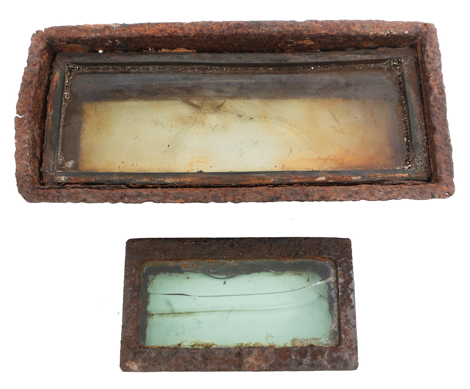 WWII GERMAN PANZER GLASS VIEW PORTS (1 of 9)