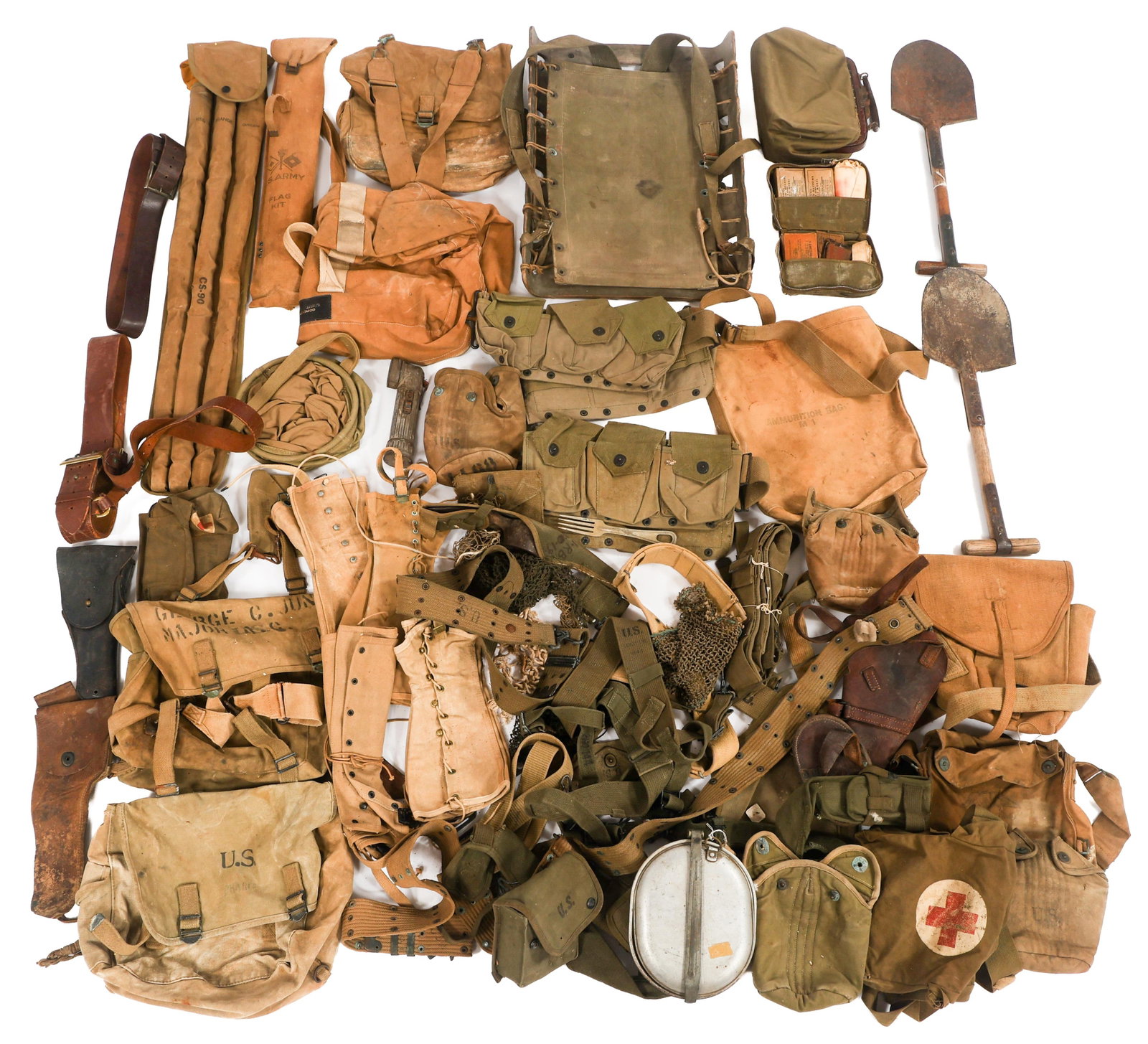 WWII US ARMY MEDIC & SIGNAL CORPS FIELD GEAR (1 of 17)